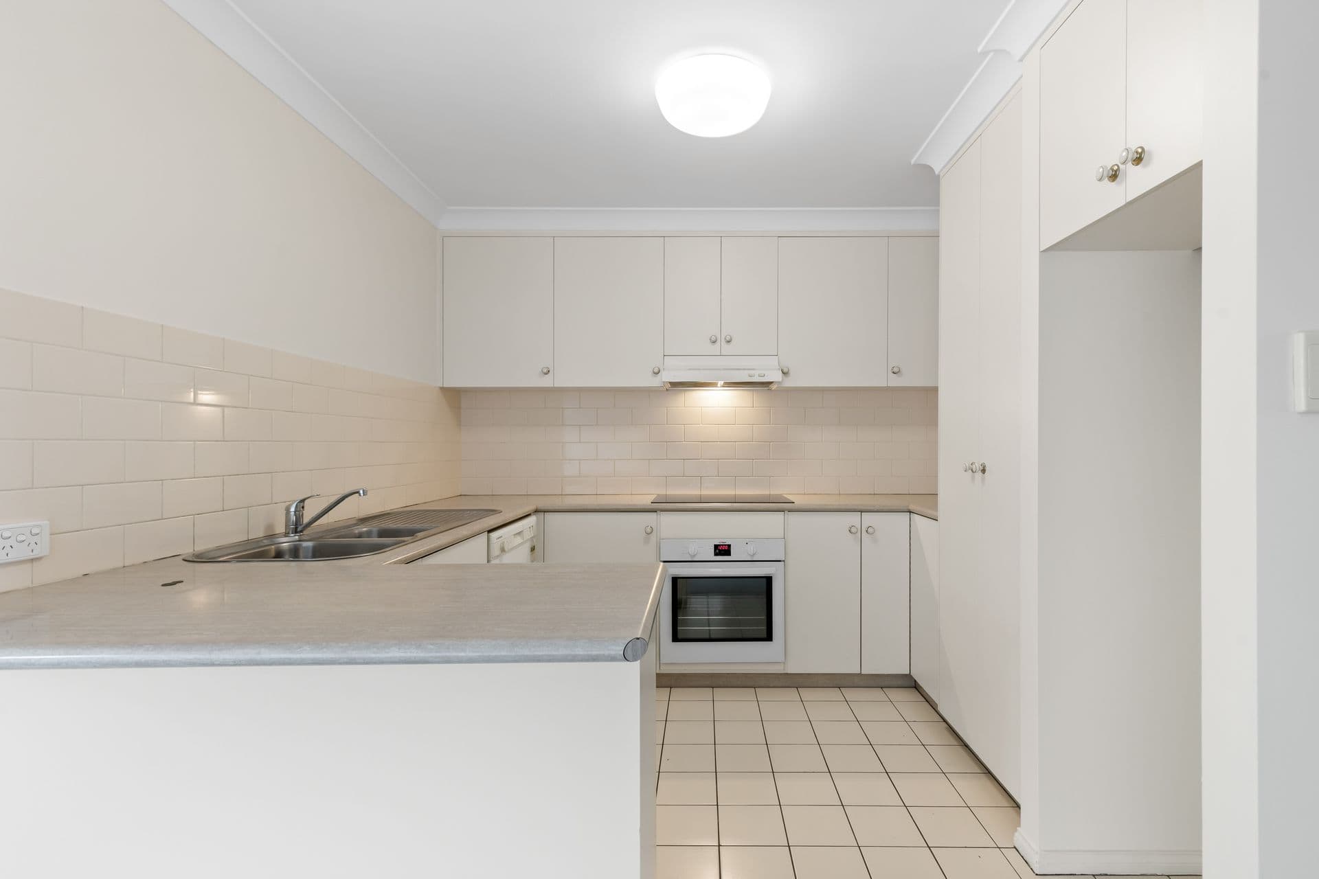 8/36 Cortess Street, Harristown, QLD, 4350, Harristown - Thumbnail 4
