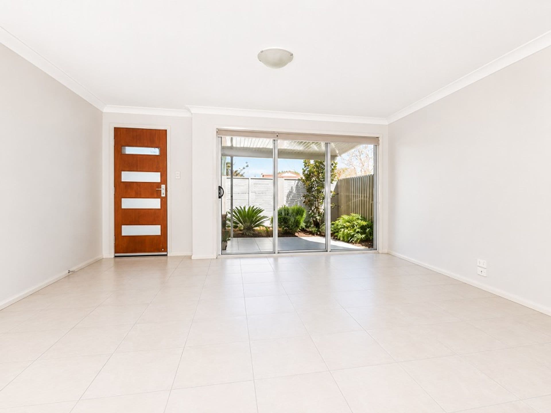 1/13 Ocean Street, Rangeville, QLD, 4350, Rangeville - Thumbnail 2