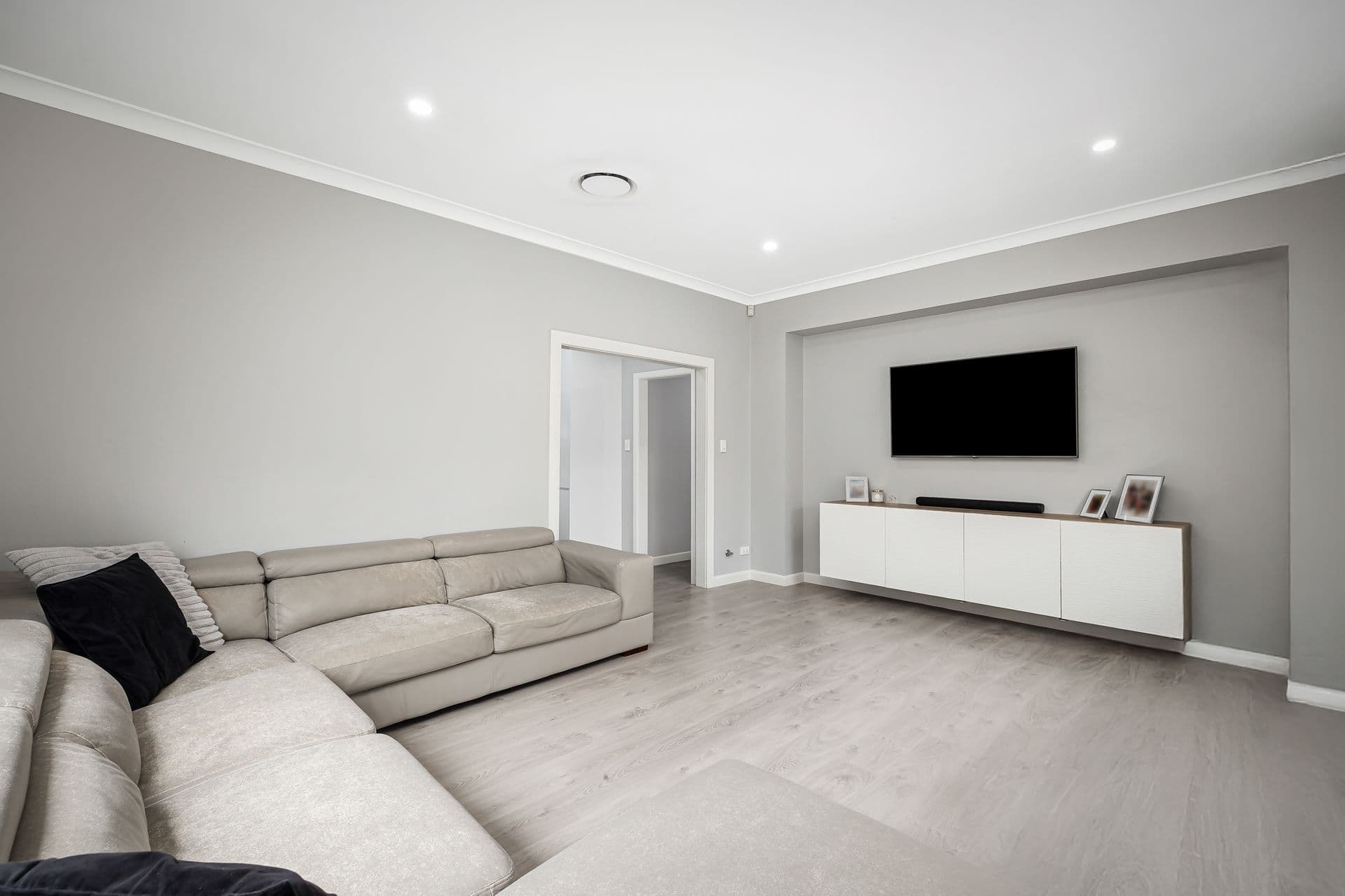 2/1 Maitland Place, Norwest, NSW, 2153, Riverstone - Thumbnail 2