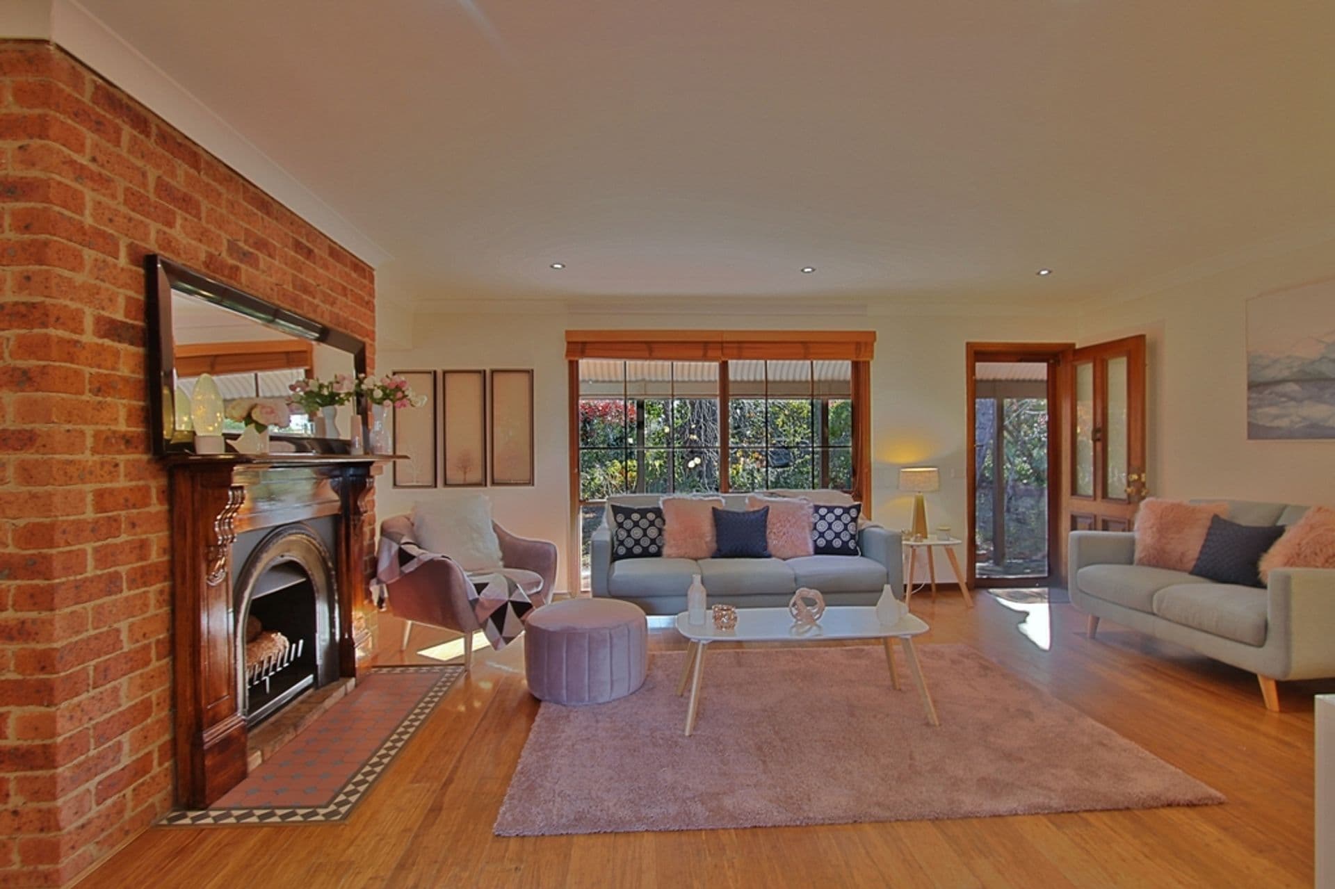 72 Valley Road, Hazelbrook, NSW, 2779, Hazelbrook - Thumbnail 2