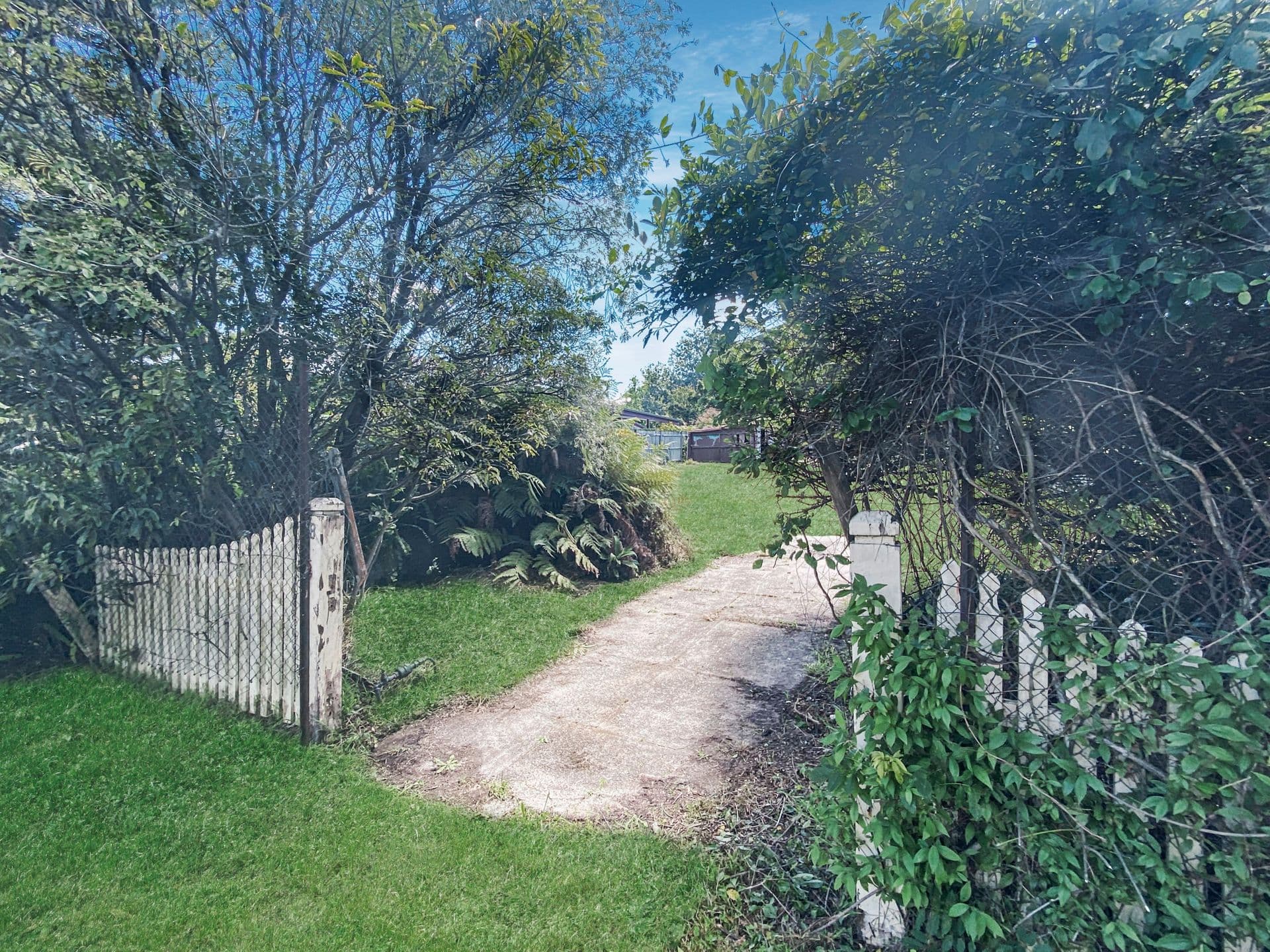 8 Oaklands Road, Hazelbrook, NSW, 2779, Hazelbrook - Thumbnail 2