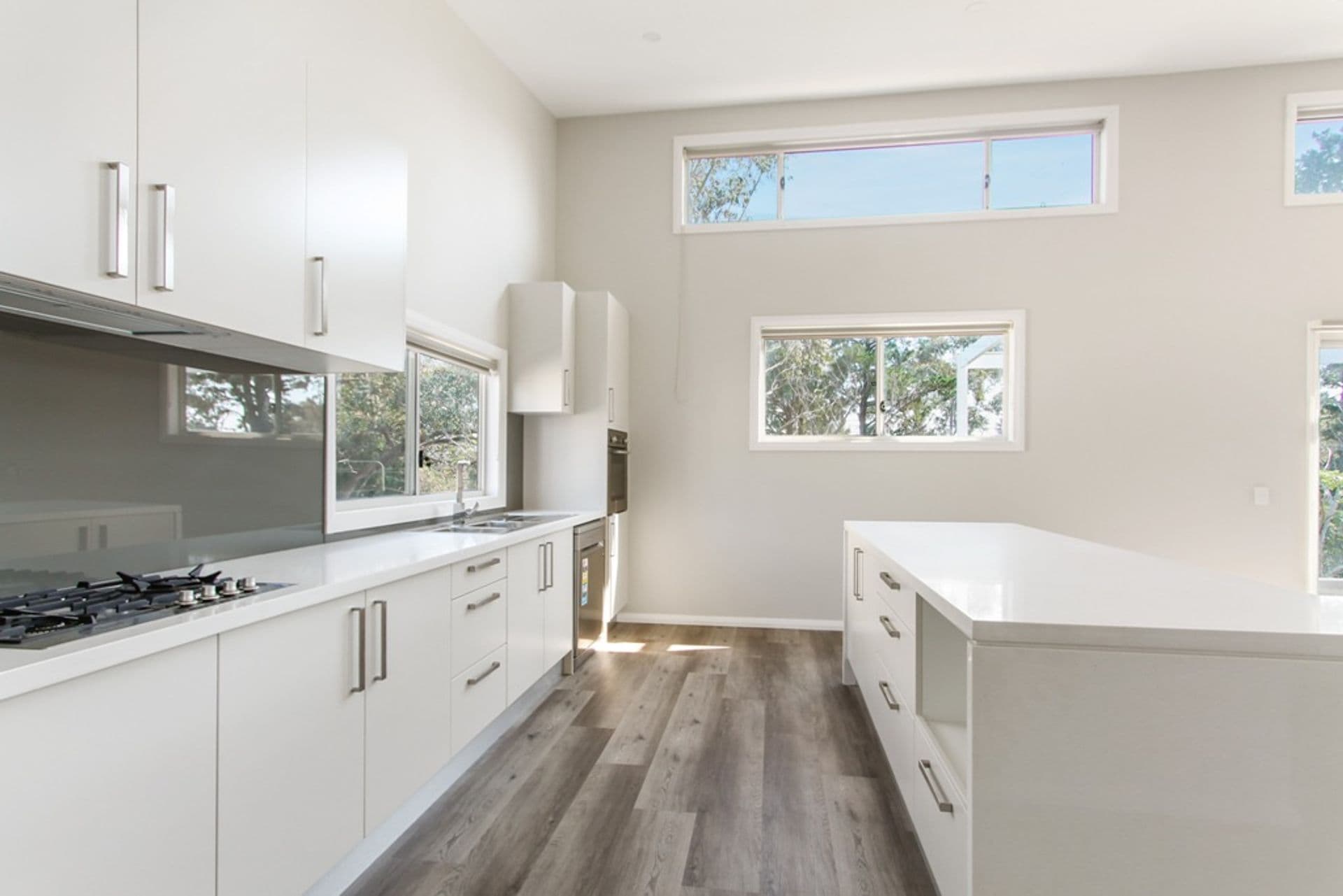 21 Rosedale Avenue, Hazelbrook, NSW, 2779, Hazelbrook - Thumbnail 4
