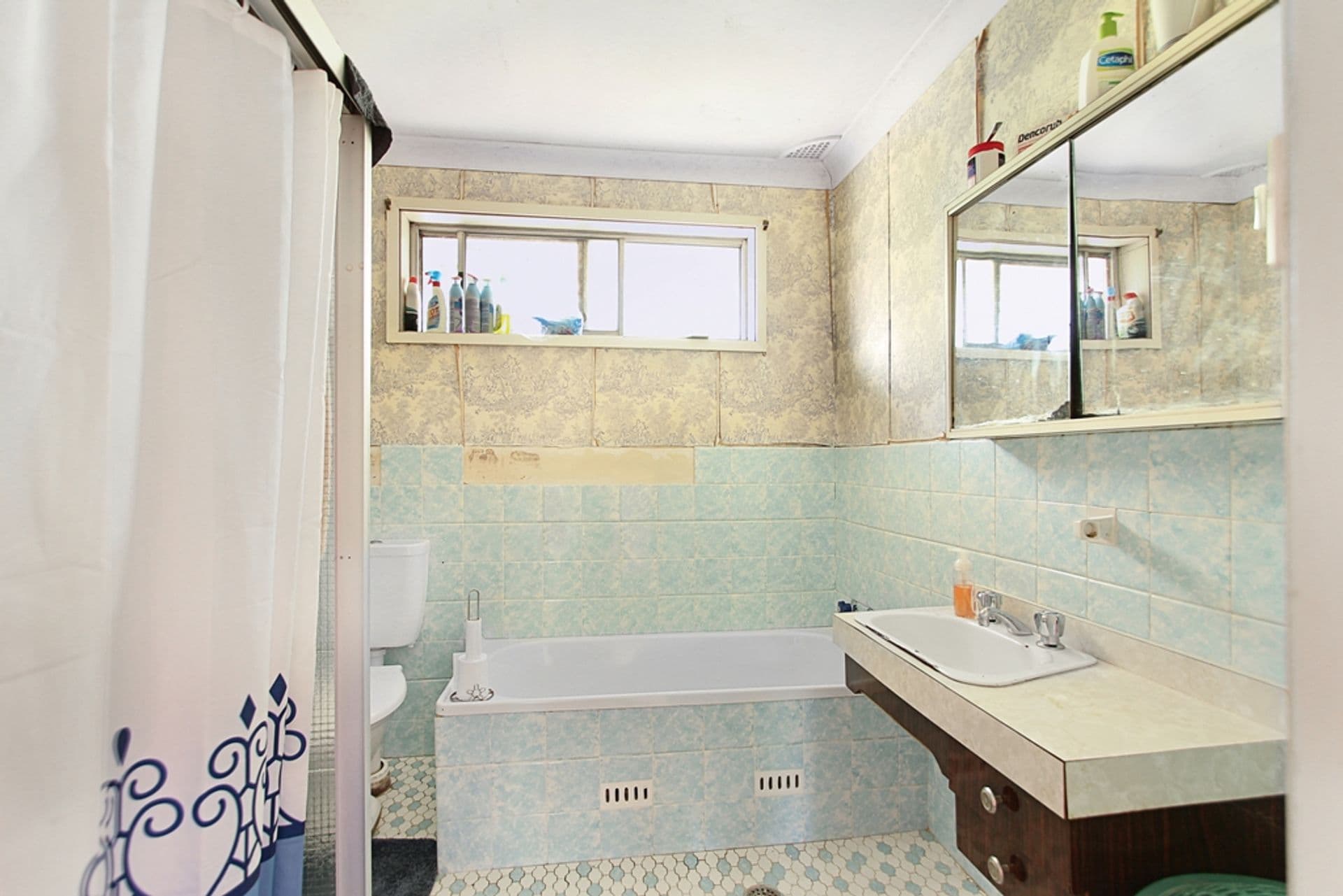 41 Hall Parade, Hazelbrook, NSW, 2779, Hazelbrook - Thumbnail 4