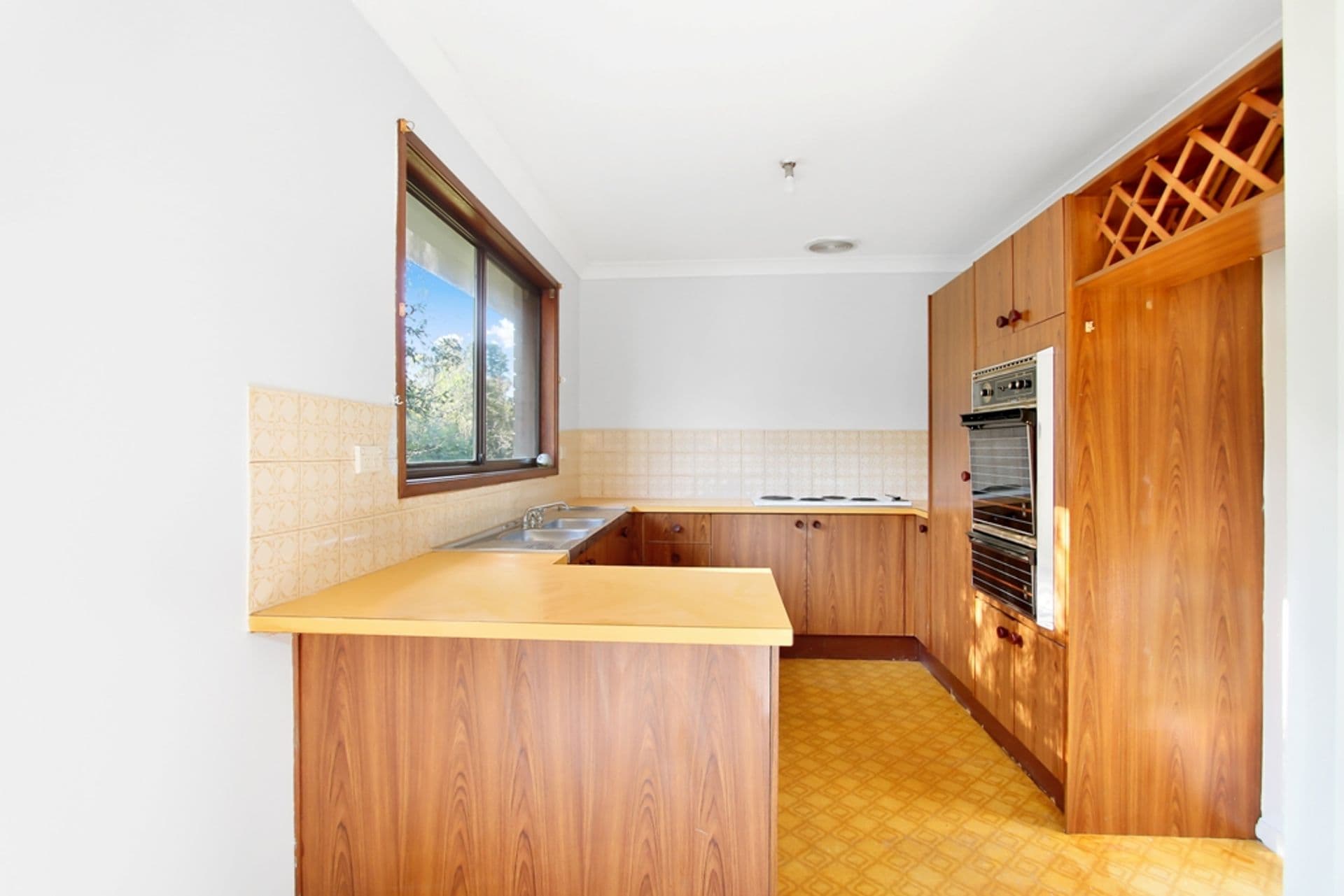 40 Oaklands Road, Hazelbrook, NSW, 2779, Hazelbrook - Thumbnail 4