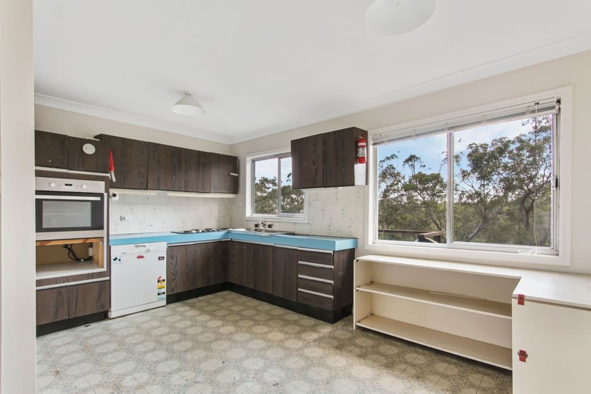 27 Boronia Road, Bullaburra, NSW, 2784, Bullaburra - Thumbnail 2