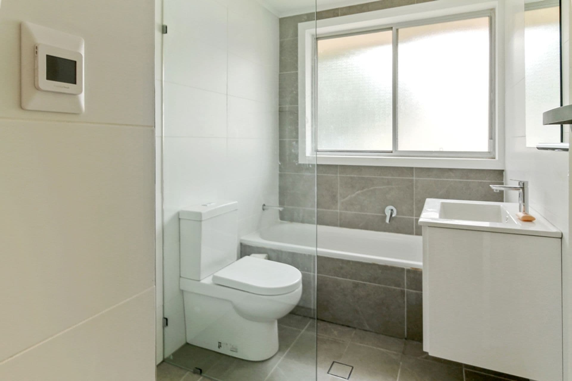 39 Clearview Parade, Hazelbrook, NSW, 2779, Hazelbrook - Thumbnail 8