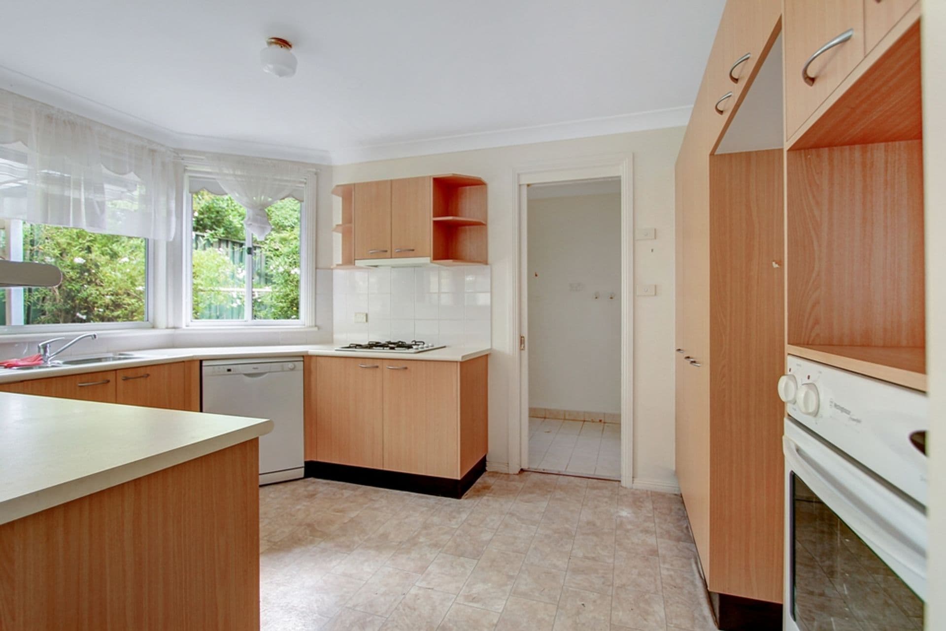Unit 4/15 Landseer Road, Hazelbrook, NSW, 2779, Hazelbrook - Thumbnail 2