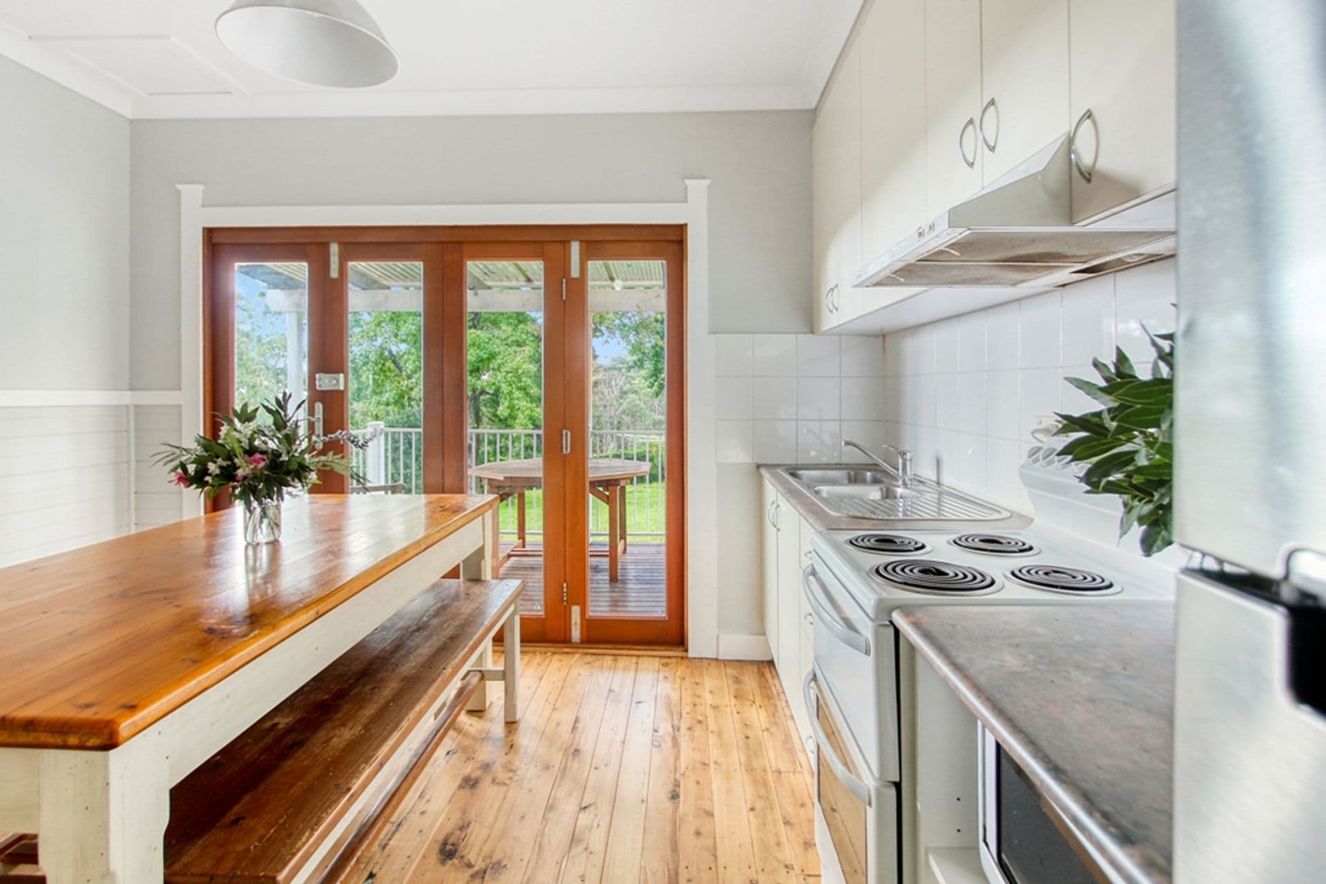 13 Oaklands Road, Hazelbrook, NSW, 2779, Hazelbrook - Thumbnail 2