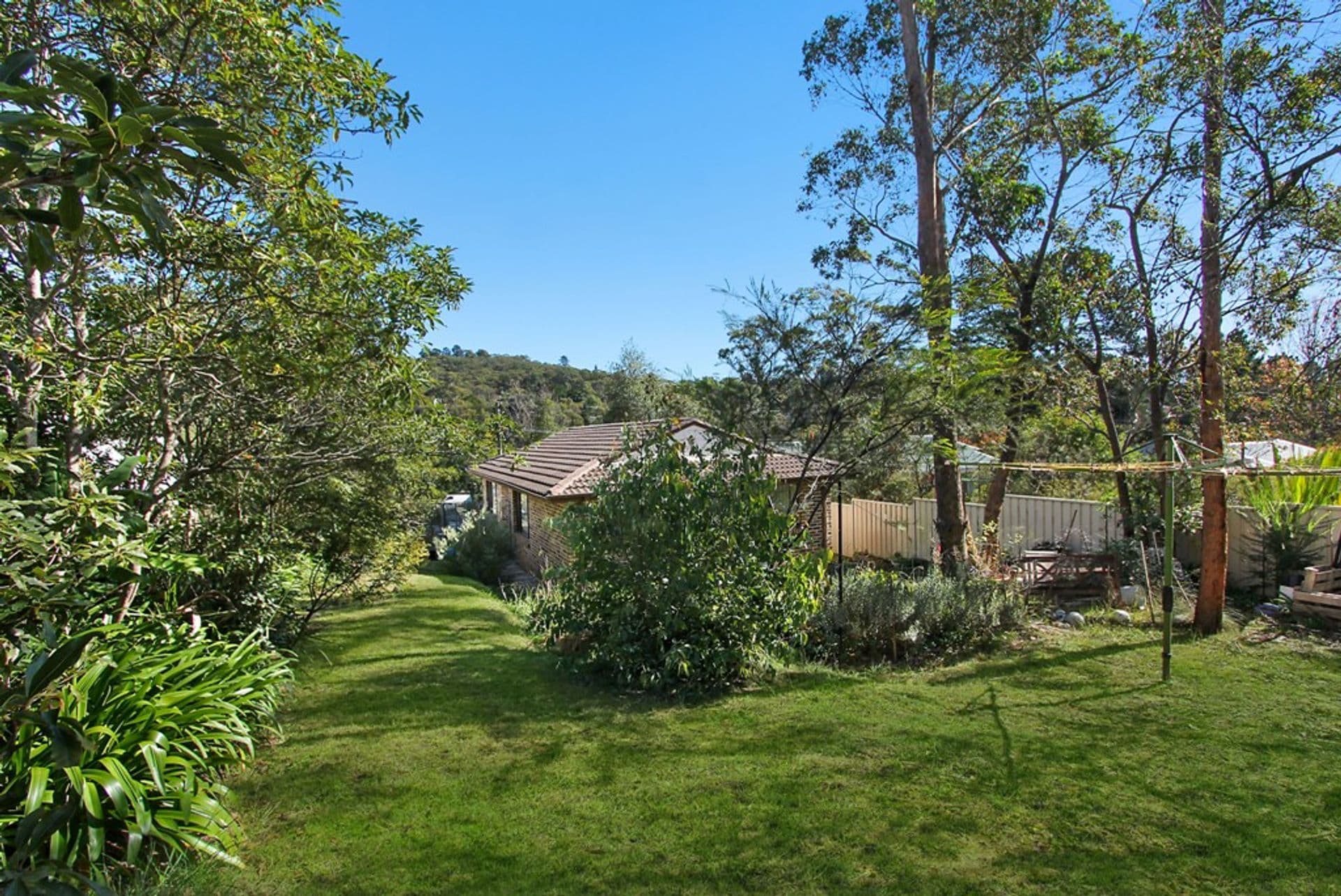 39 Oaklands Road, Hazelbrook, NSW, 2779, Hazelbrook - Thumbnail 2