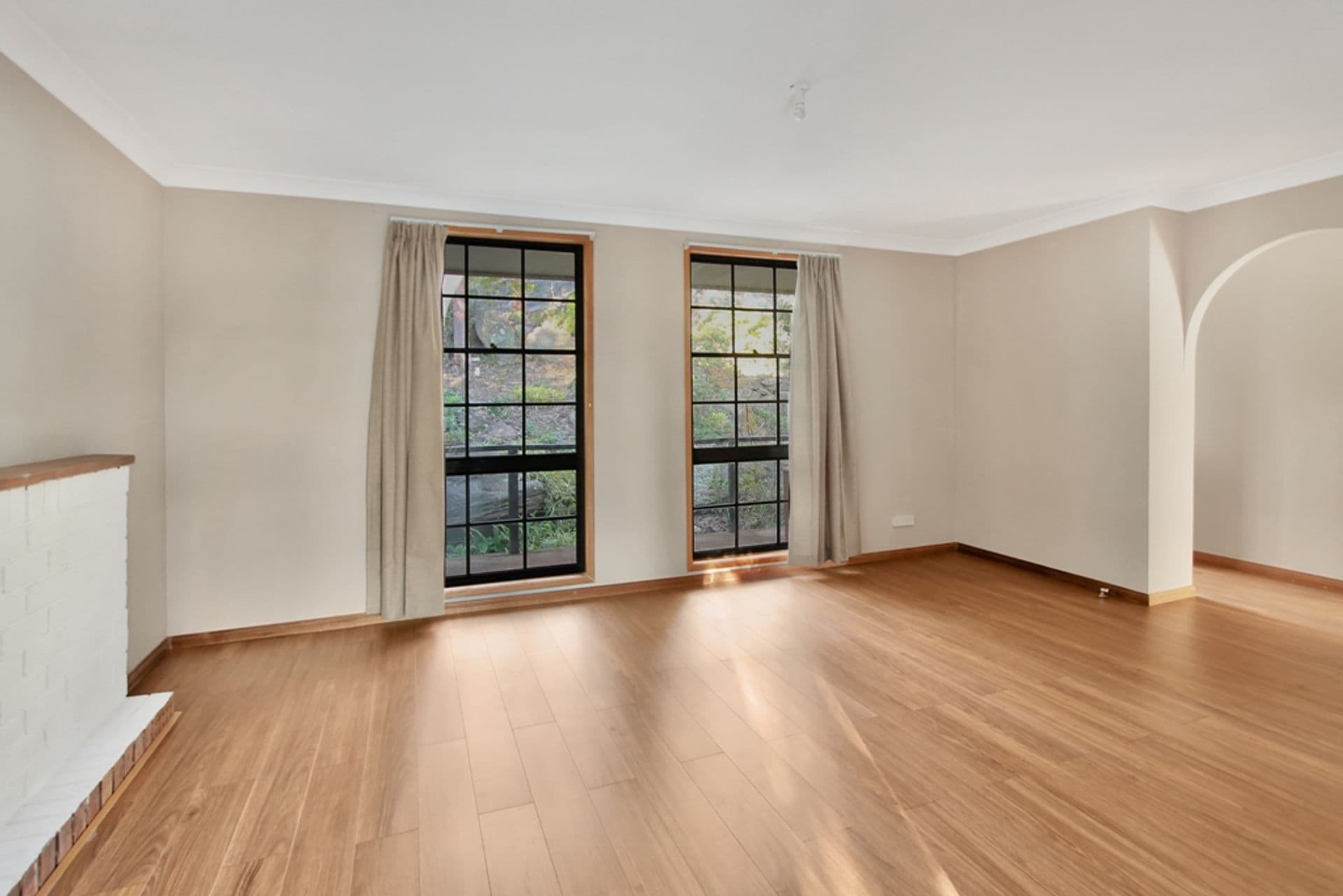 21 Valley Road, Hazelbrook, NSW, 2779, Hazelbrook - Thumbnail 7