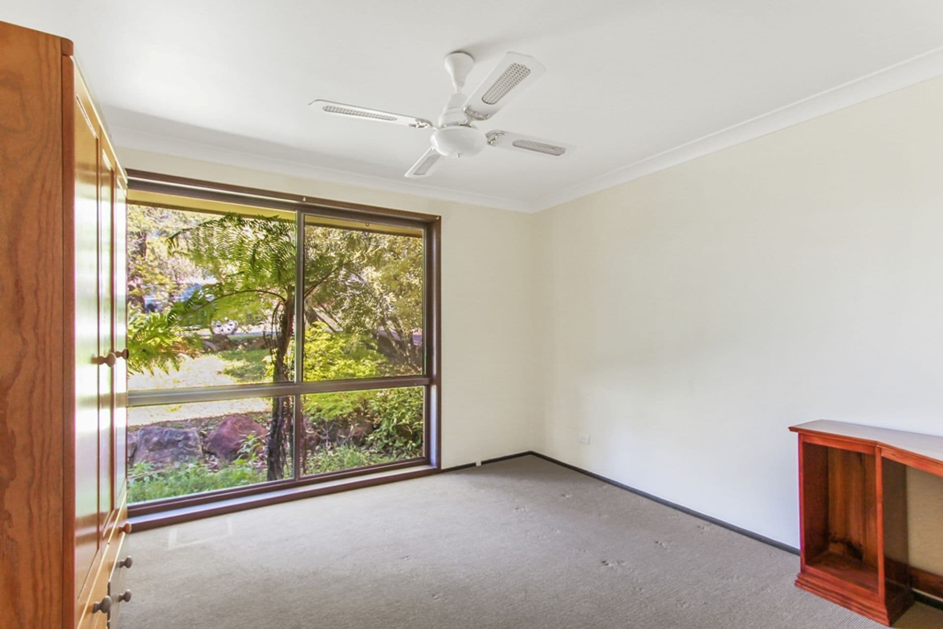 10 Liggins Road, Hazelbrook, NSW, 2779, Hazelbrook - Thumbnail 6