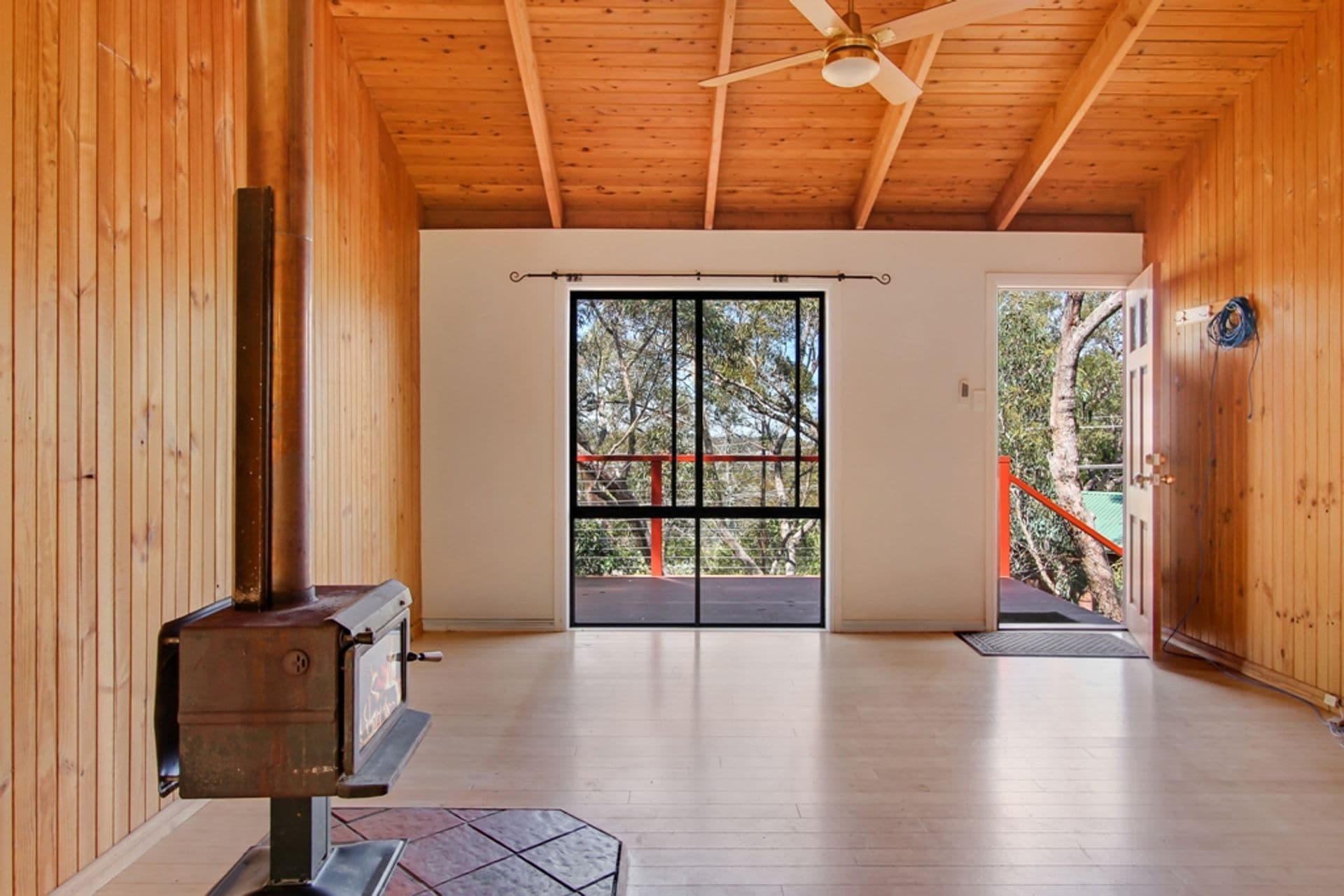 27 Reserve Avenue, Hazelbrook, NSW, 2779, Hazelbrook - Thumbnail 6
