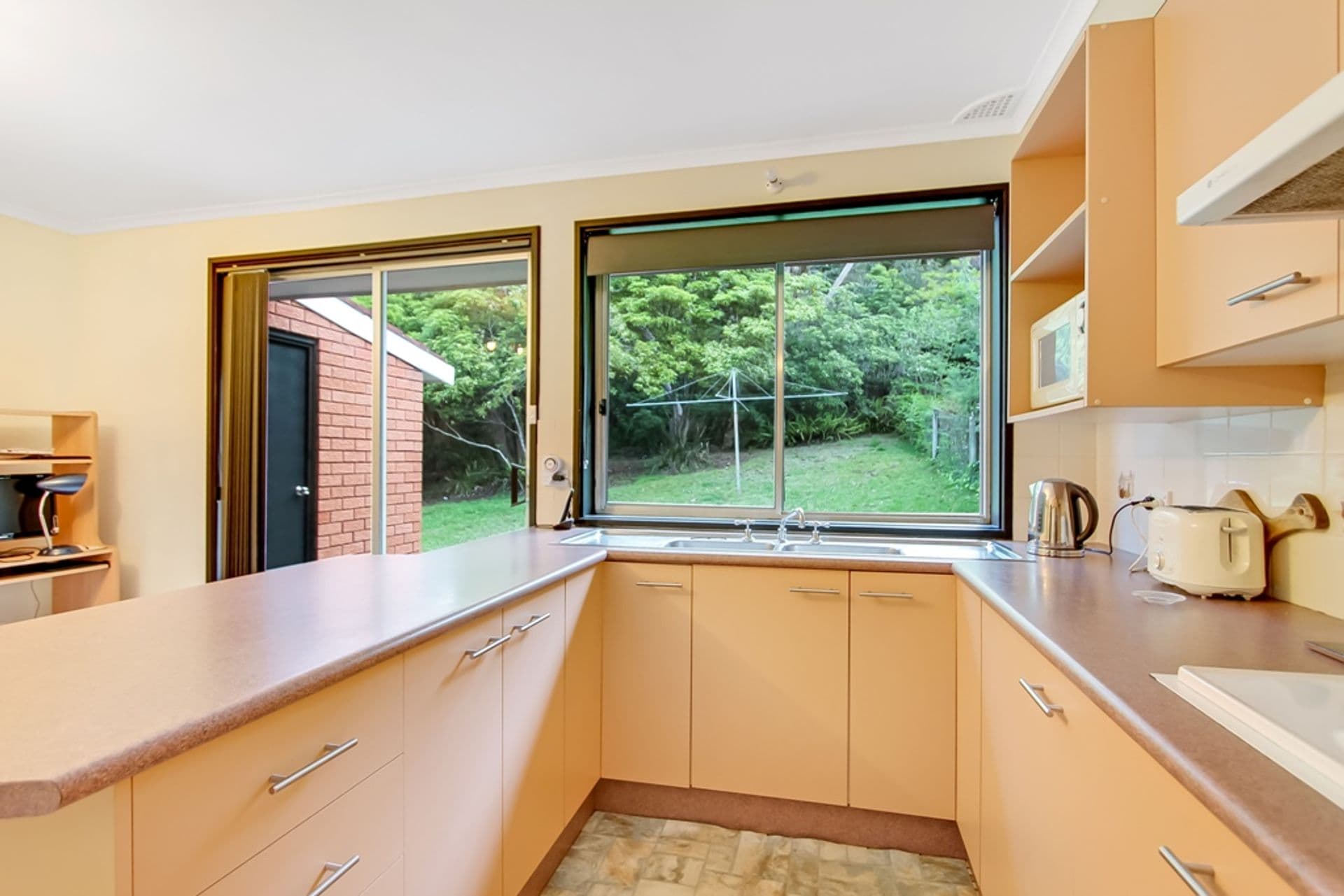 21 Cunningham Street, Hazelbrook, NSW, 2779, Hazelbrook - Thumbnail 2