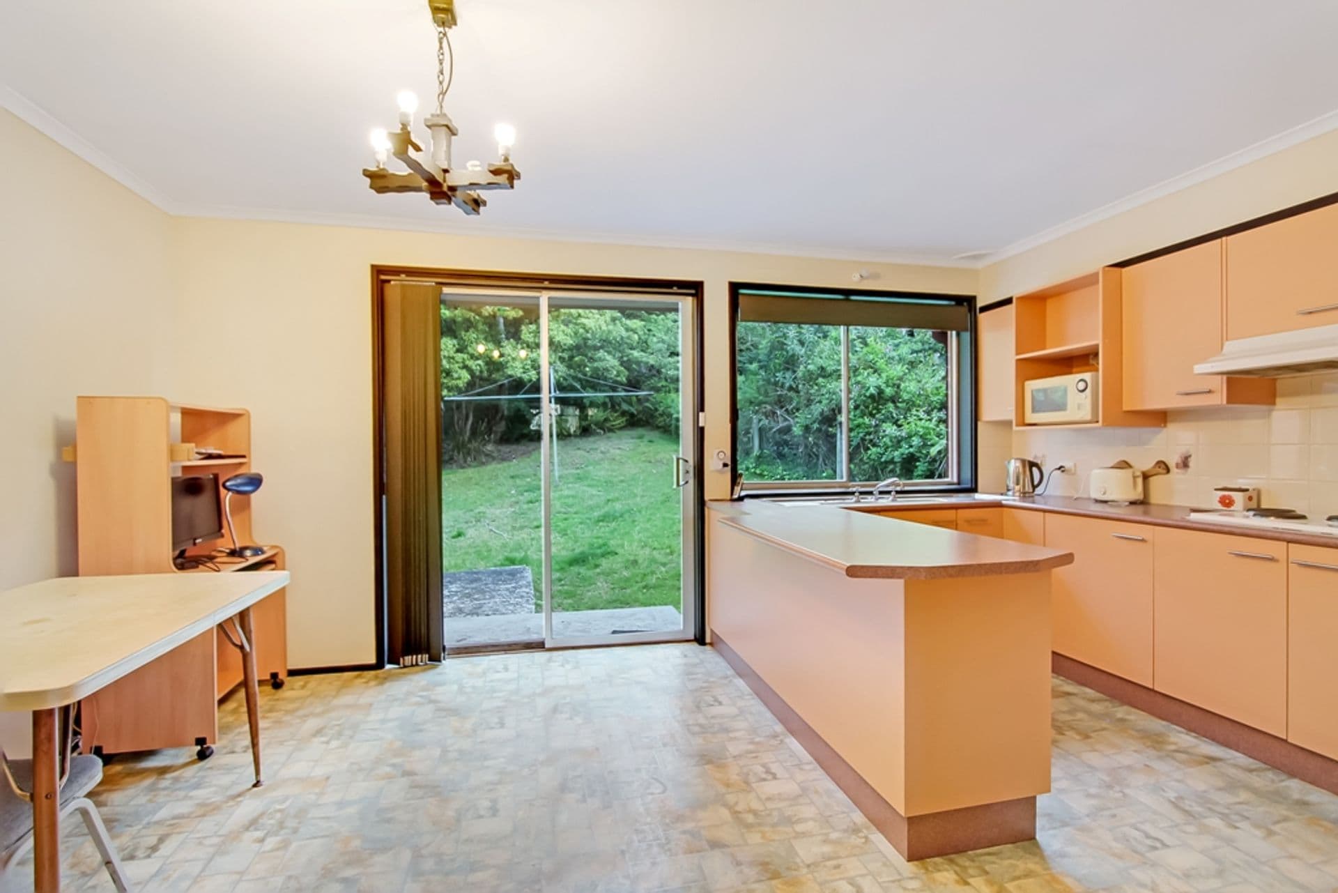 21 Cunningham Street, Hazelbrook, NSW, 2779, Hazelbrook - Thumbnail 4
