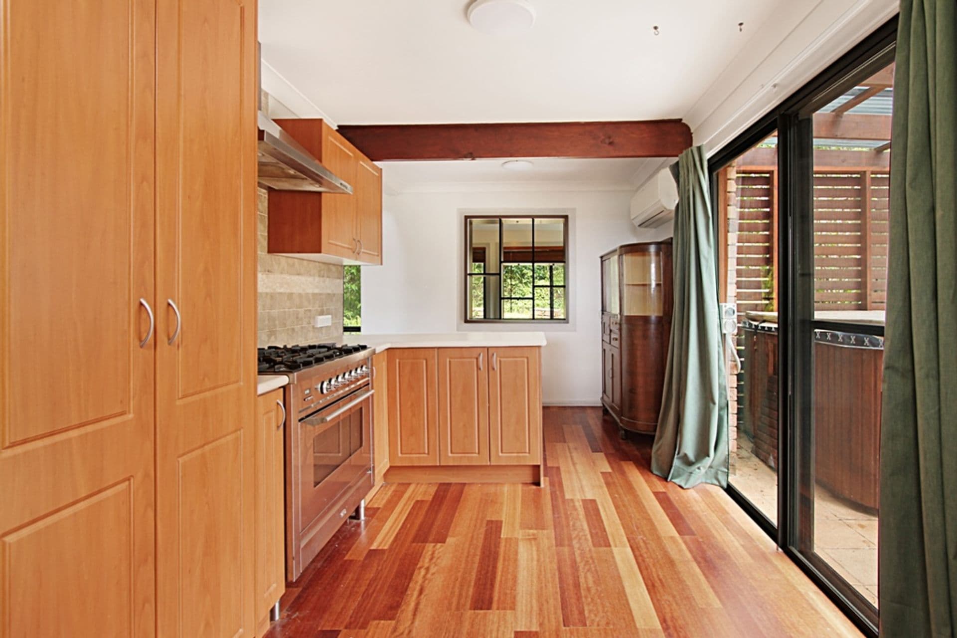 10 Somers Street, Lawson, NSW, 2783, Hazelbrook - Thumbnail 3