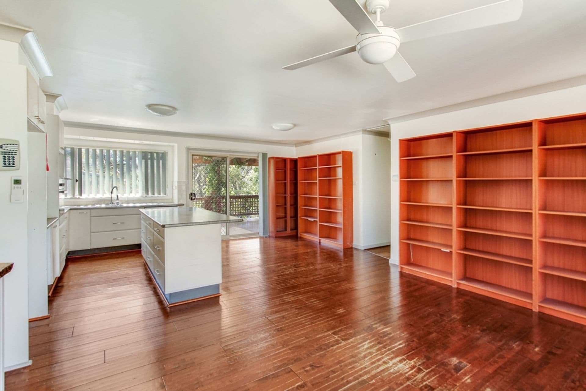 178 Hall Parade, Hazelbrook, NSW, 2779, Hazelbrook - Thumbnail 4