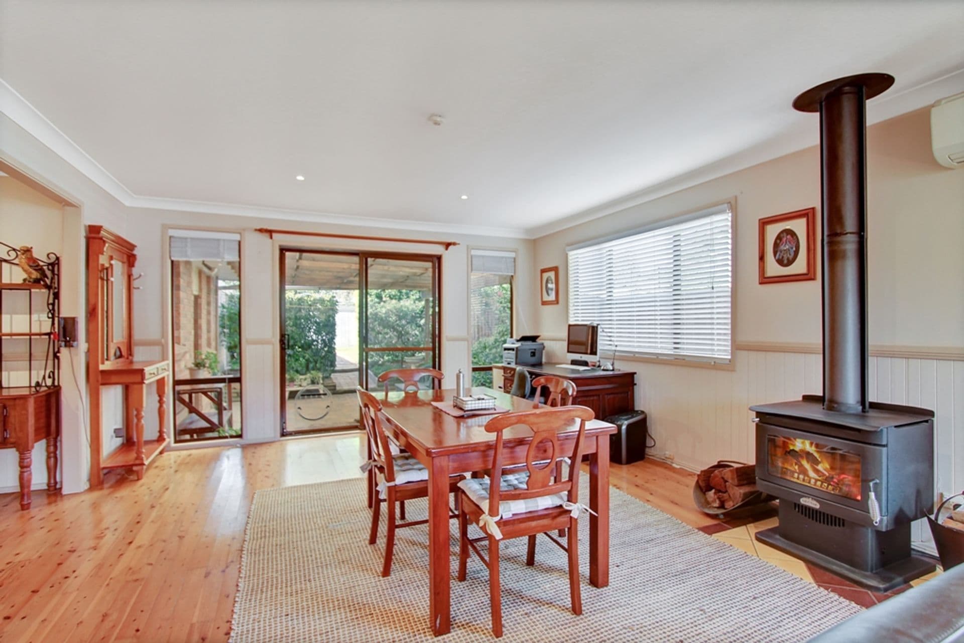 31 Woodland Avenue, Hazelbrook, NSW, 2779, Hazelbrook - Thumbnail 2