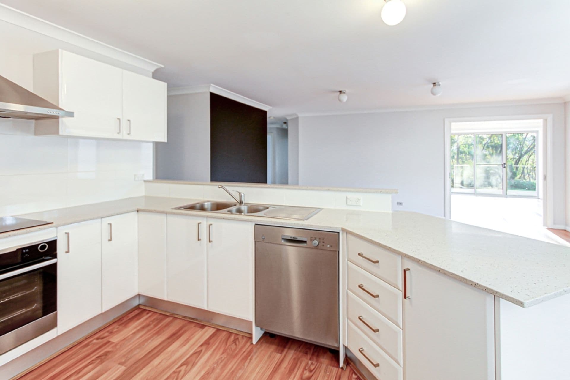 49 Terrace Falls Road, Hazelbrook, NSW, 2779, Hazelbrook - Thumbnail 4