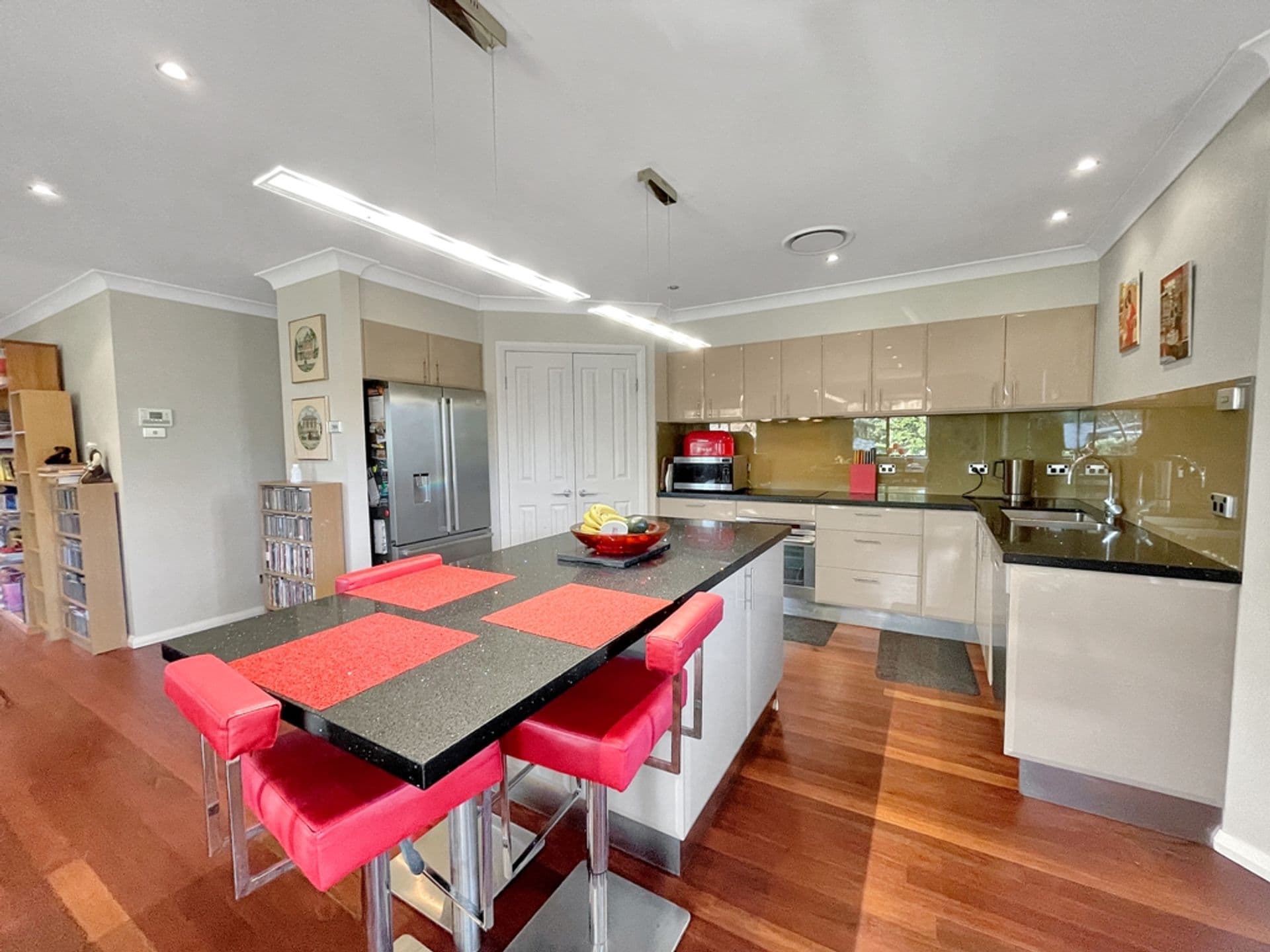 52 Kalinda Road, Bullaburra, NSW, 2784, Bullaburra - Thumbnail 4