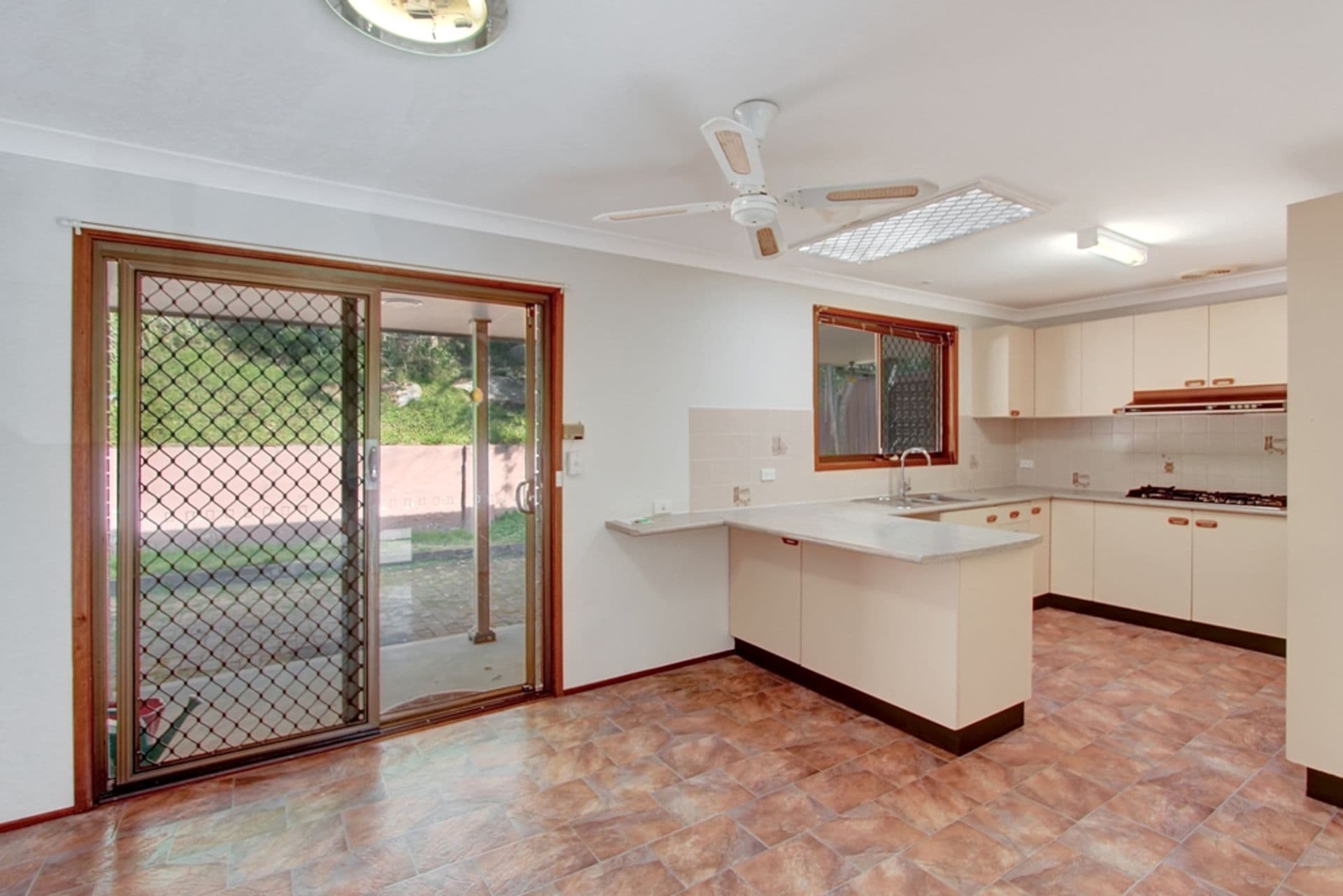 21 Talbot Road, Hazelbrook, NSW, 2779, Hazelbrook - Thumbnail 4