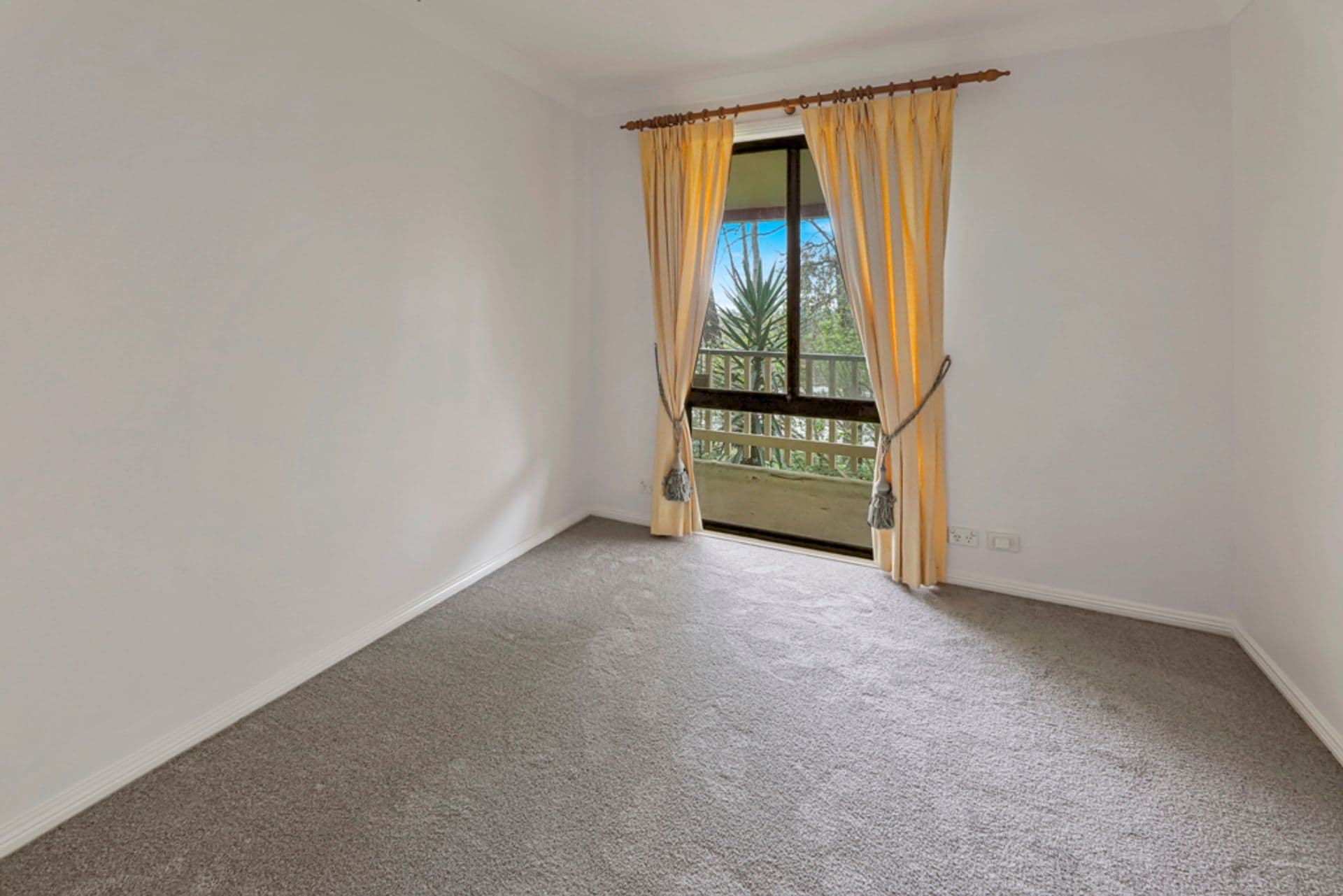 29 Hilltop Avenue, Hazelbrook, NSW, 2779, Hazelbrook - Thumbnail 7