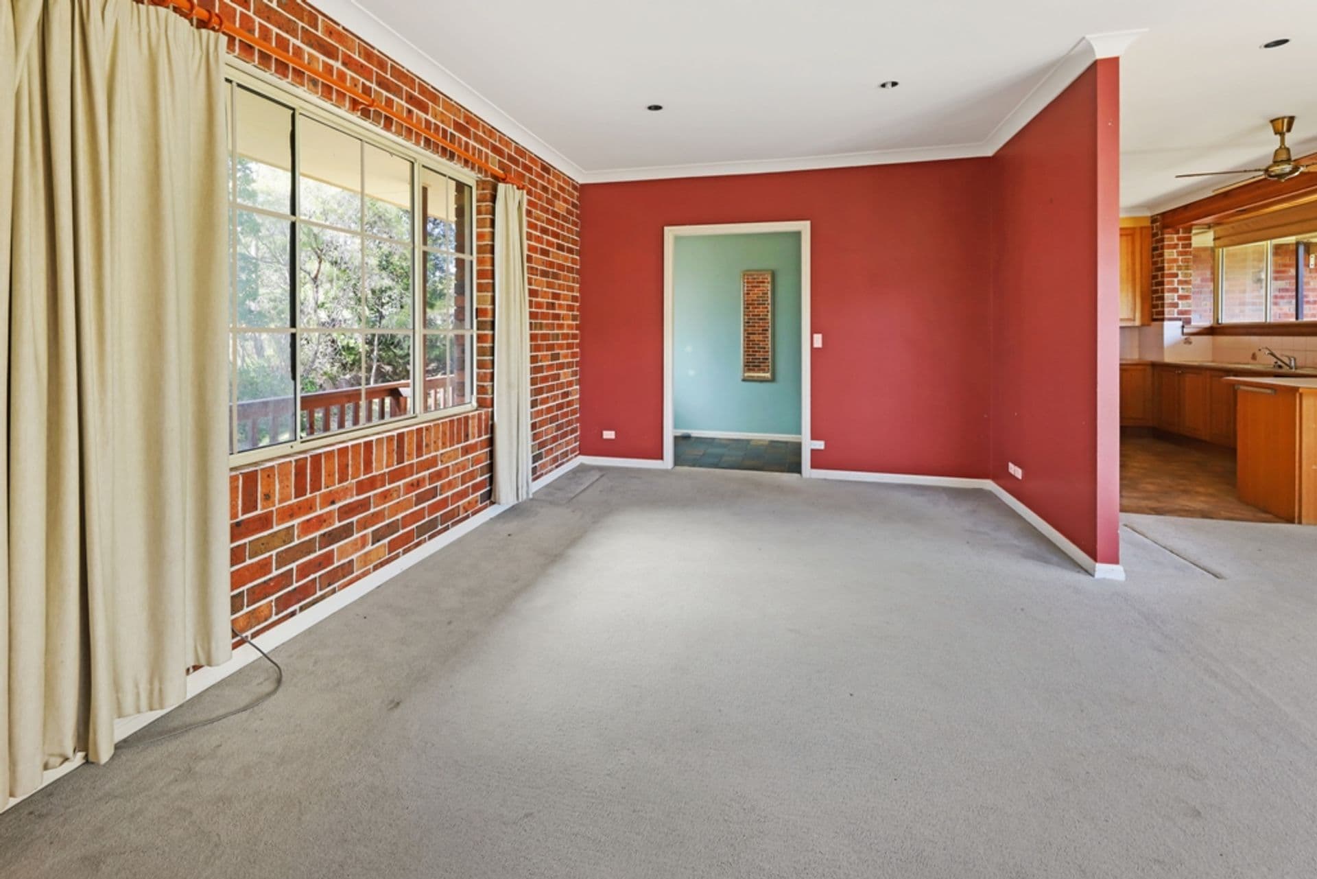 72 Red Gum Avenue, Hazelbrook, NSW, 2779, Hazelbrook - Thumbnail 5