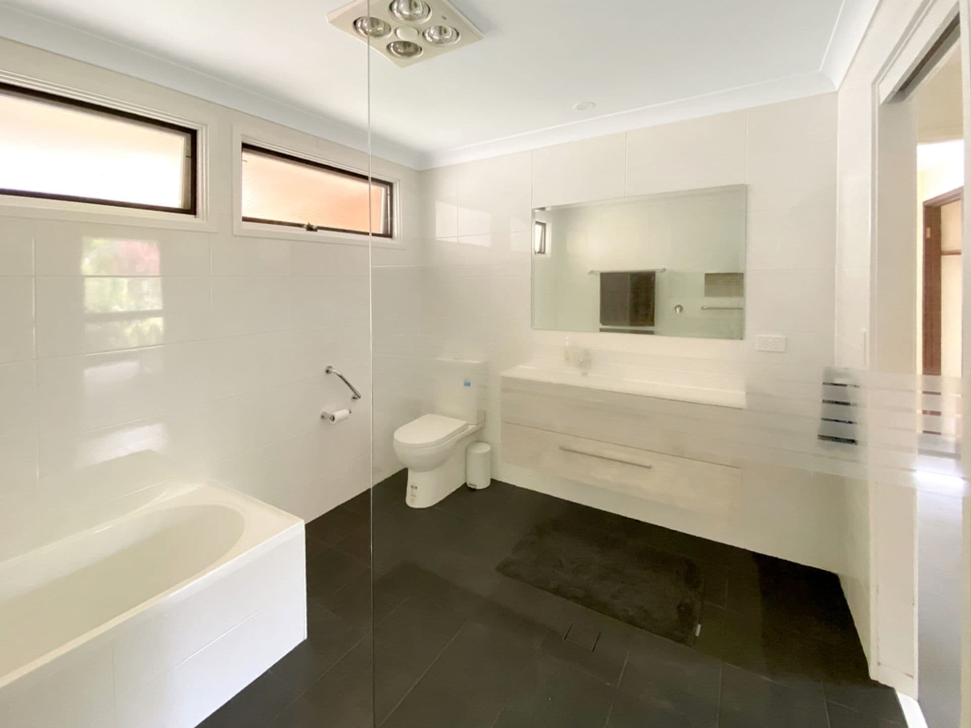 44 Falcon Street, Hazelbrook, NSW, 2779, Hazelbrook - Thumbnail 4