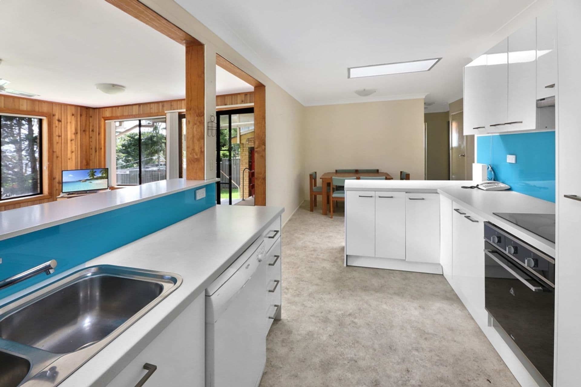 44 Falcon Street, Hazelbrook, NSW, 2779, Hazelbrook - Thumbnail 2