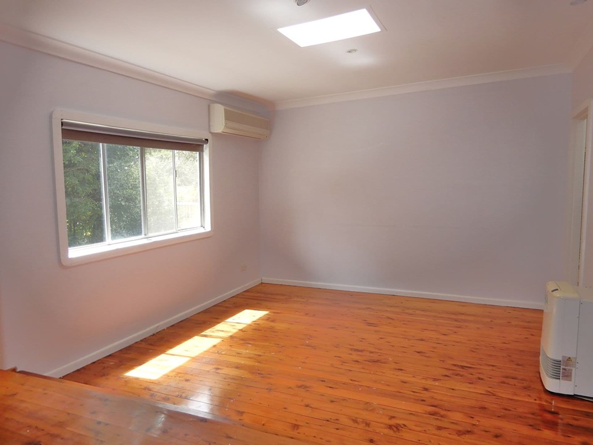 53 Oaklands Road, Hazelbrook, NSW, 2779, Hazelbrook - Thumbnail 3