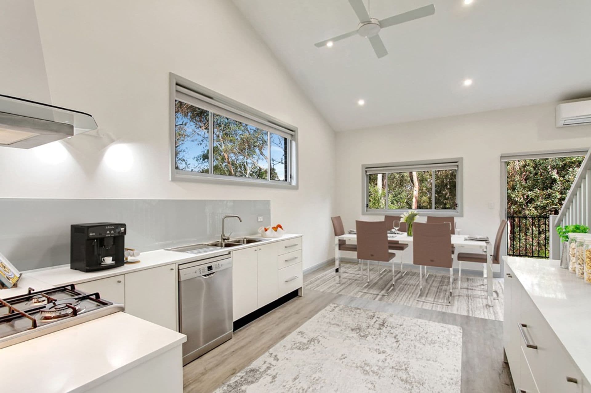 35 Kent Street, Bullaburra, NSW, 2784, Bullaburra - Thumbnail 8