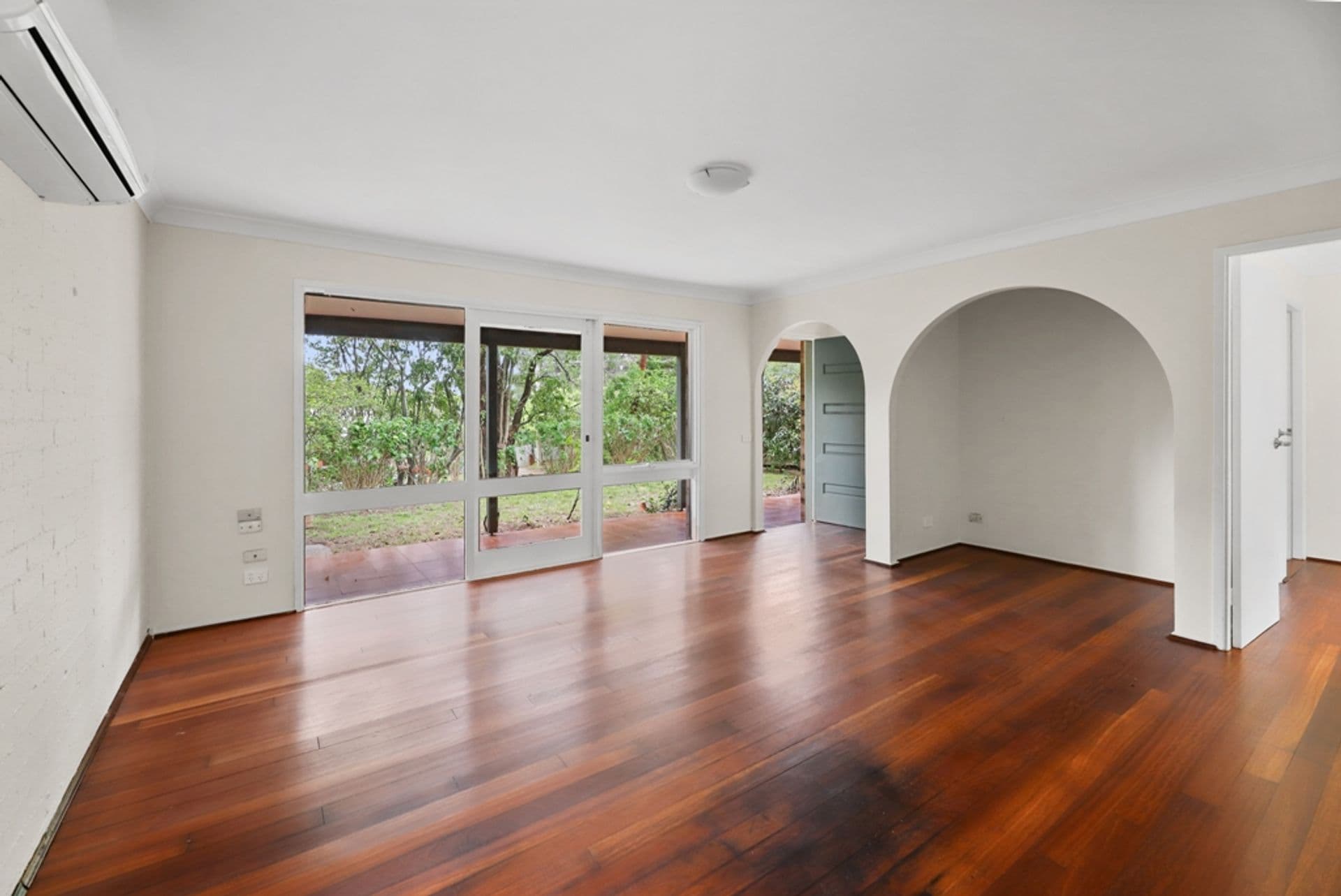 39 Talbot Road, Hazelbrook, NSW, 2779, Hazelbrook - Thumbnail 2