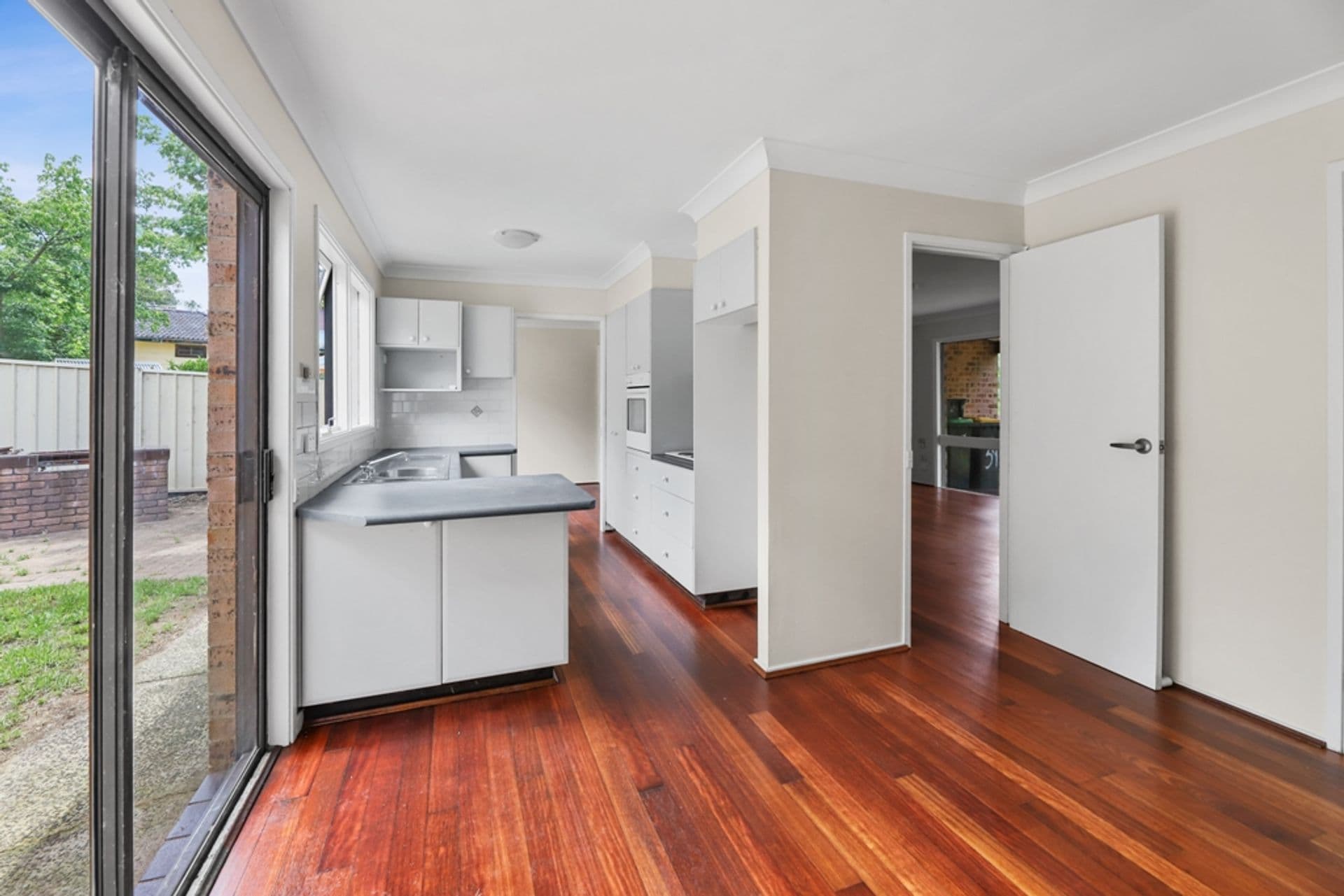 39 Talbot Road, Hazelbrook, NSW, 2779, Hazelbrook - Thumbnail 4