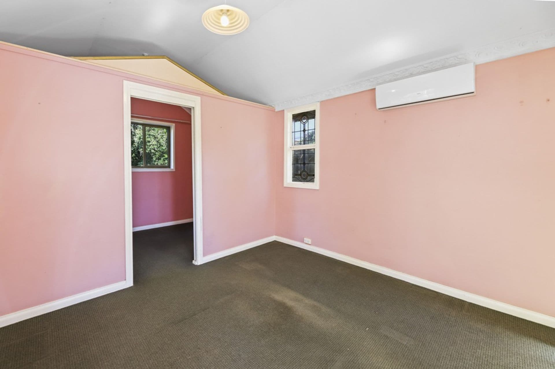 224 Great Western Highway, Hazelbrook, NSW, 2779, Hazelbrook - Thumbnail 2