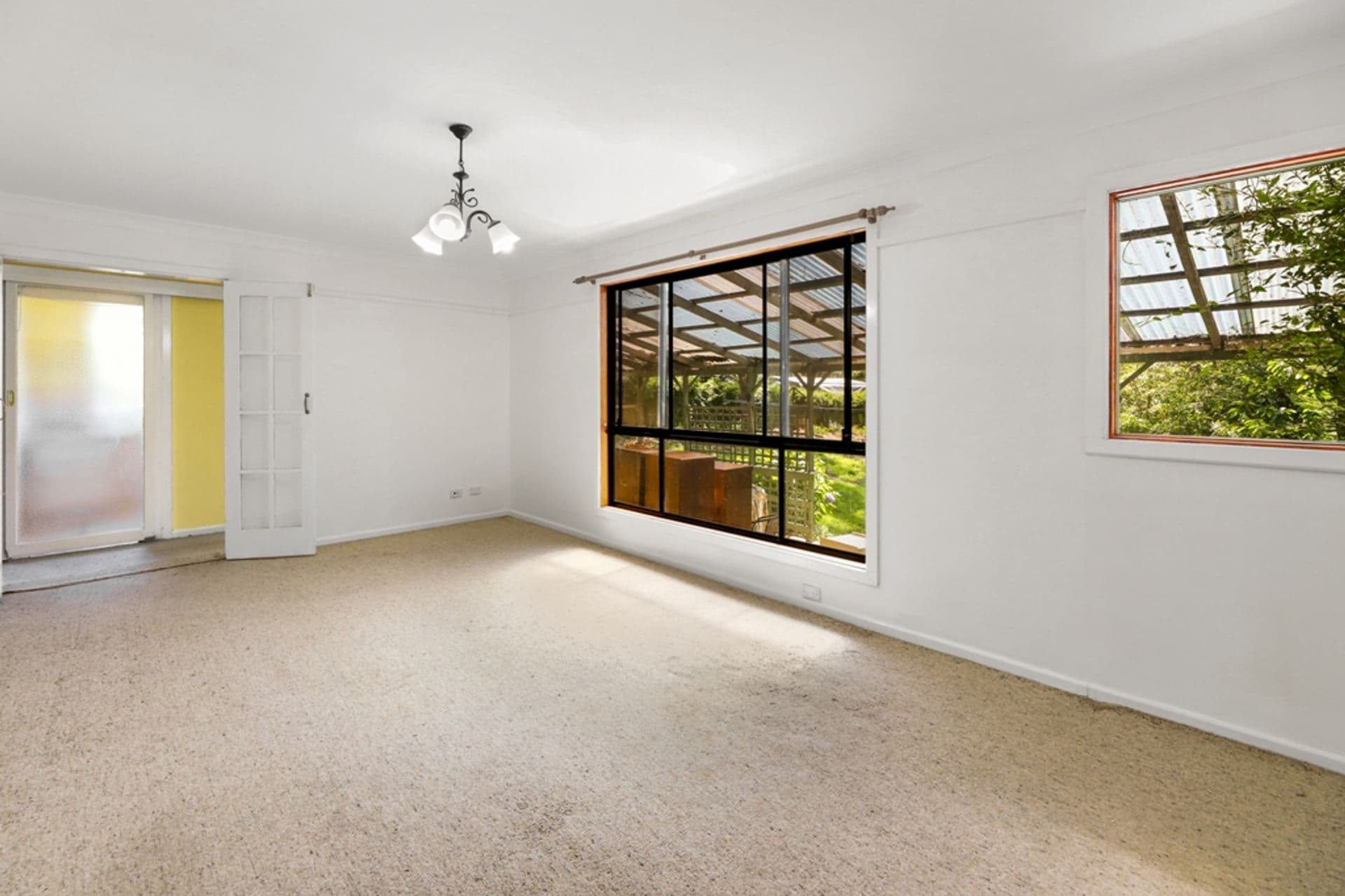 20 Birdwood Parade, Hazelbrook, NSW, 2779, Hazelbrook - Thumbnail 4