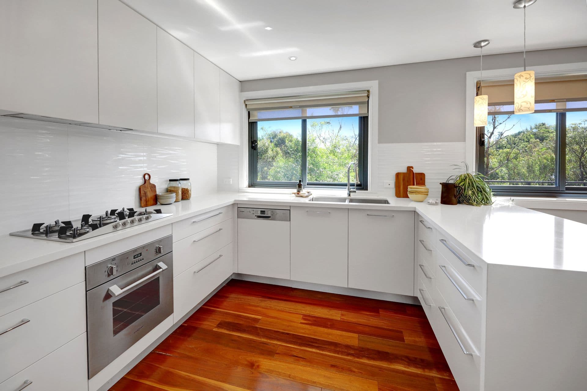 9 Sunridge Avenue, Hazelbrook, NSW, 2779, Hazelbrook - Thumbnail 5