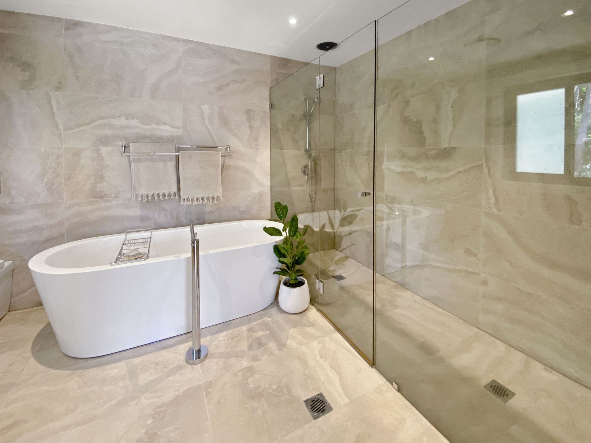9 Sunridge Avenue, Hazelbrook, NSW, 2779, Hazelbrook - Thumbnail 8