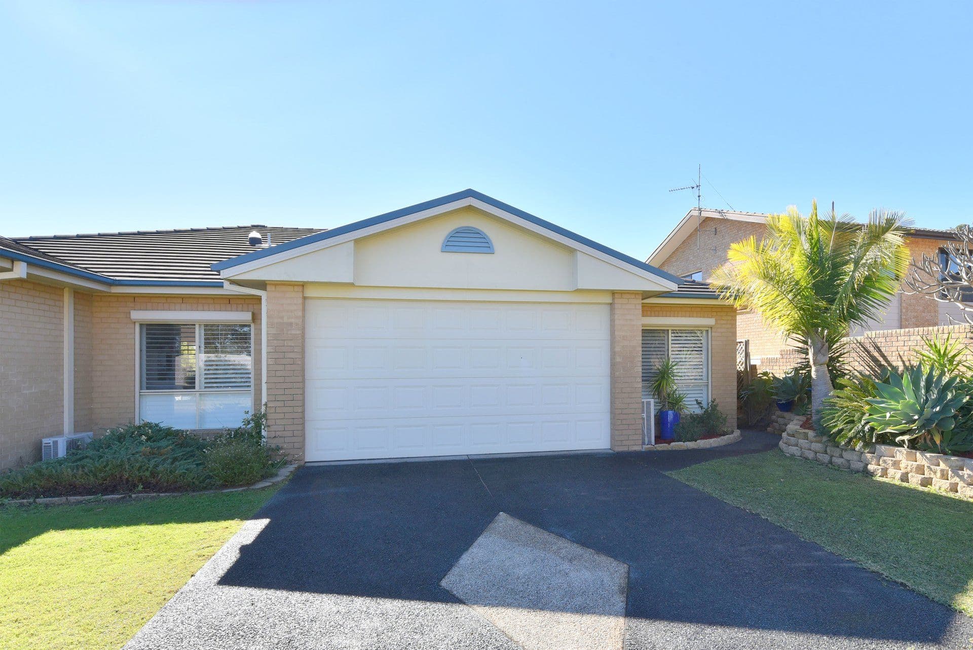 2/42 Northminster Way, Rathmines, NSW, 2283, Rathmines - Image 1