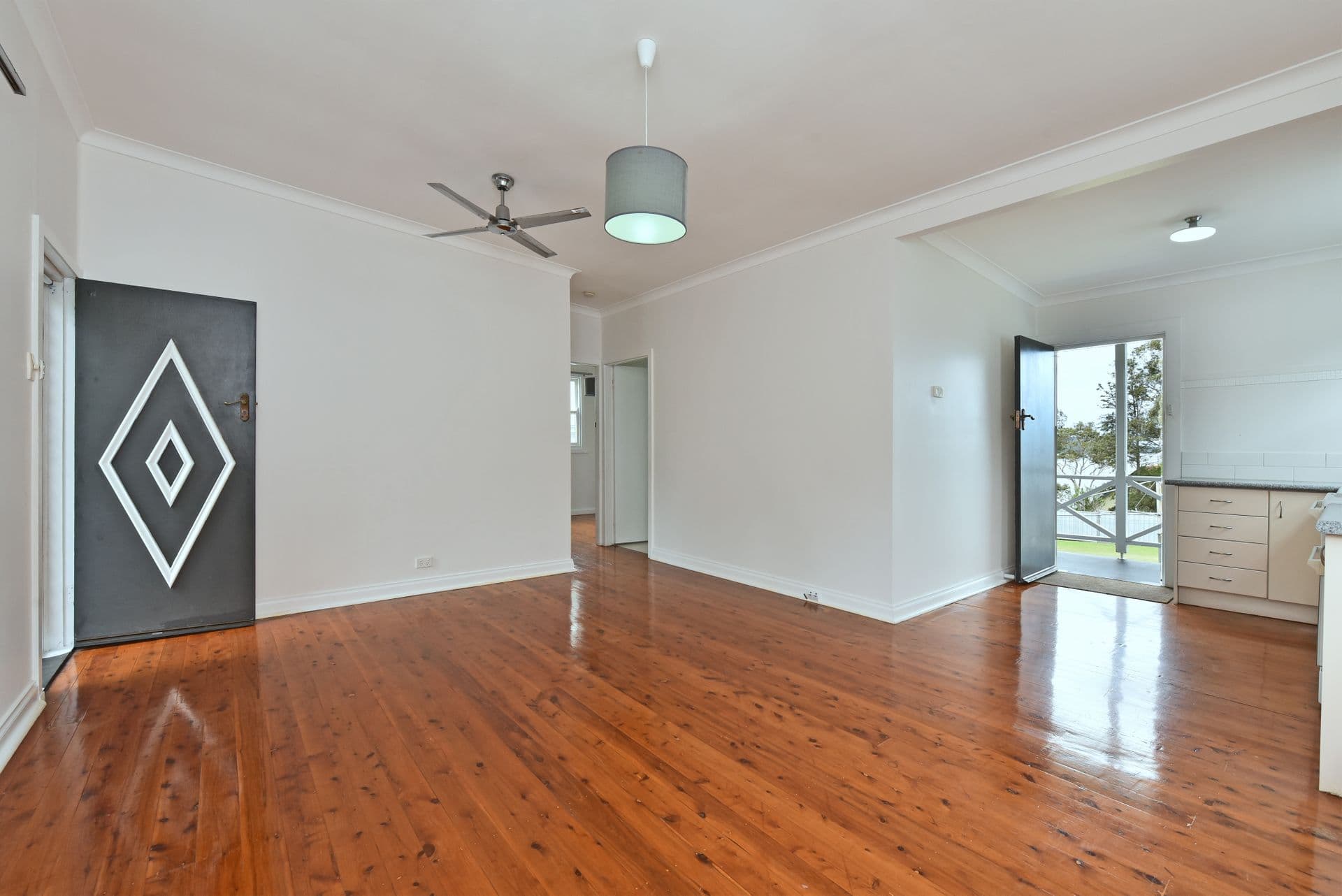 24 Wattle Street, Bolton Point, NSW, 2283, Bolton Point - Thumbnail 5