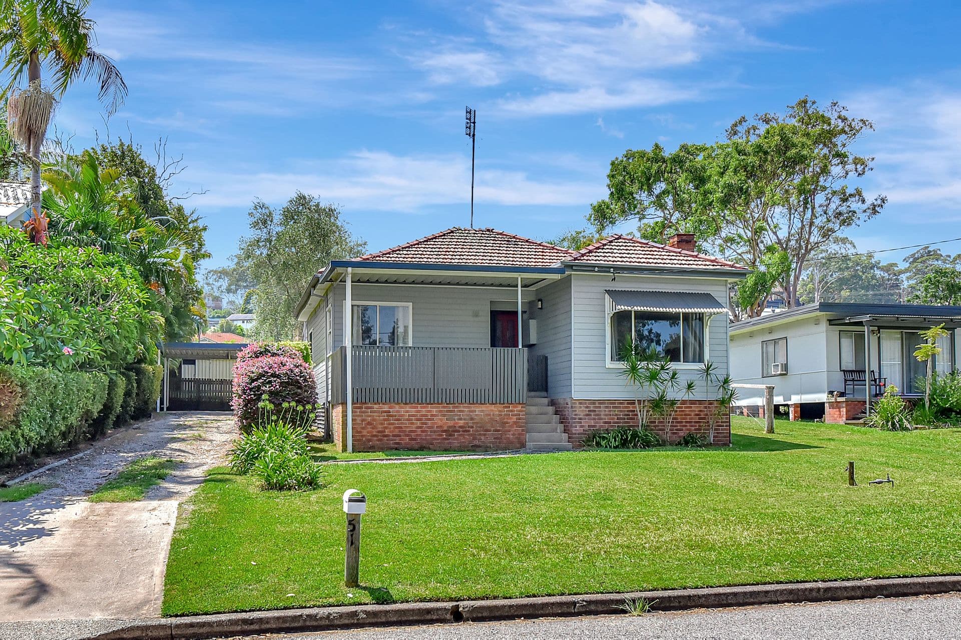 51 Letchworth Parade, Balmoral, NSW, 2283, Balmoral - Thumbnail 2
