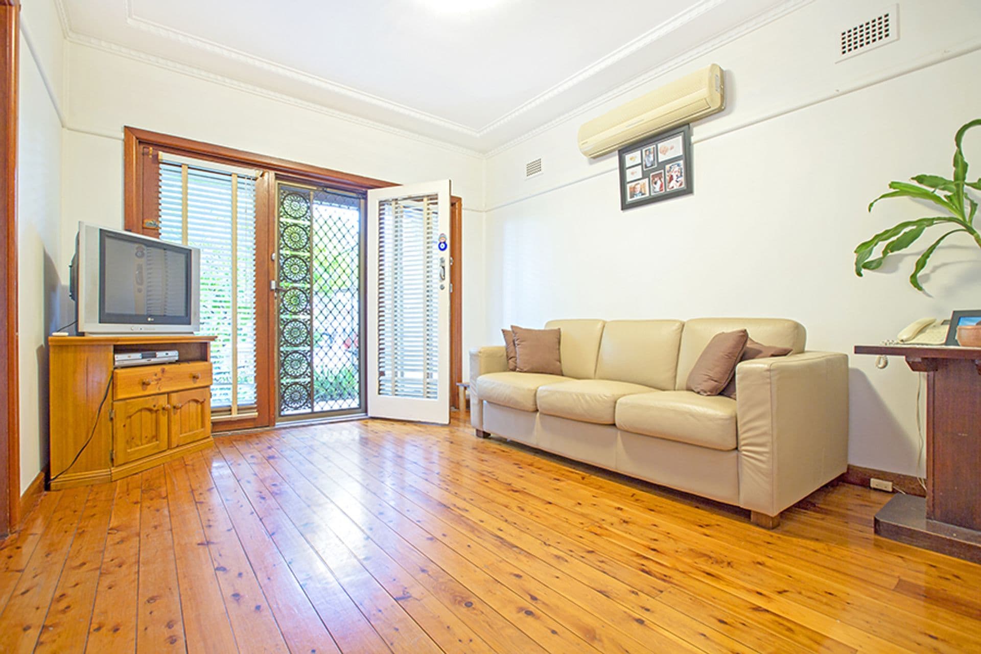 1/95-97 Ware Street, Fairfield, NSW, 2165, Villawood - Thumbnail 2