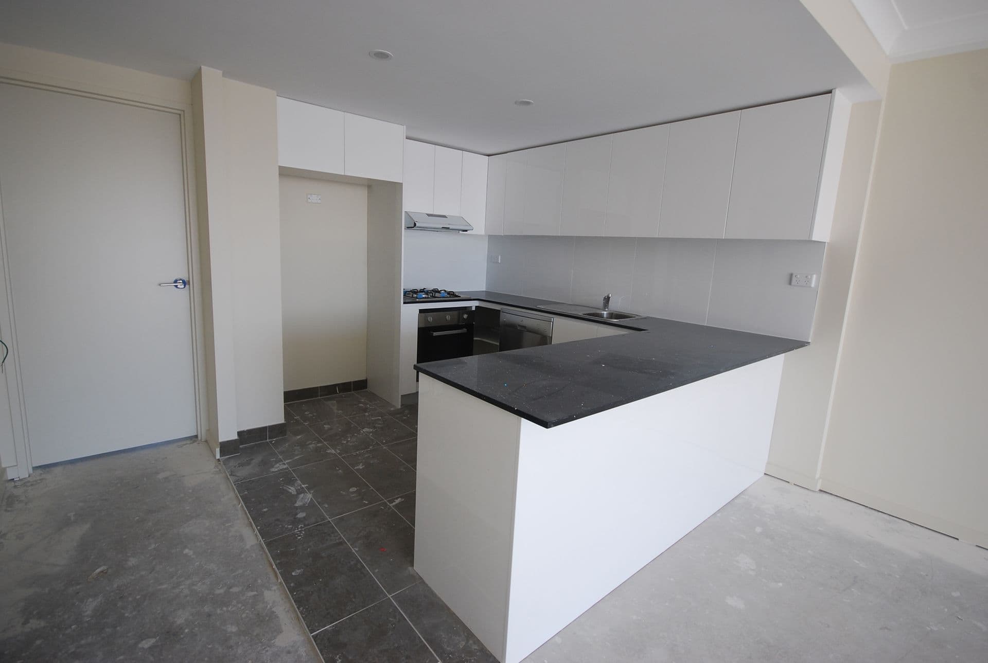 646/17-21 The Crescent, Fairfield, NSW, 2165, Fairfield - Thumbnail 4