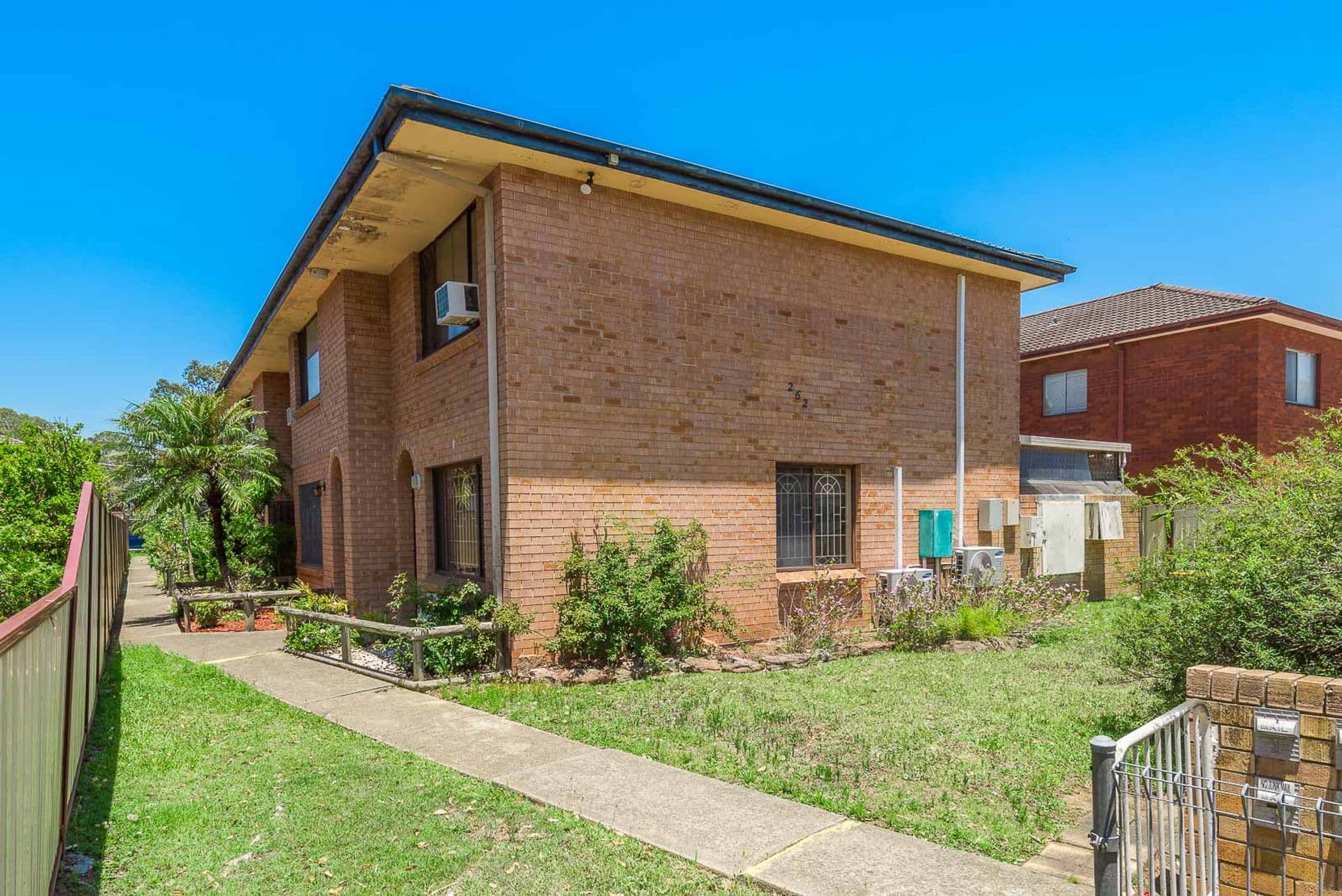 2/262 River Avenue, Carramar, NSW, 2163, Carramar - Image 1