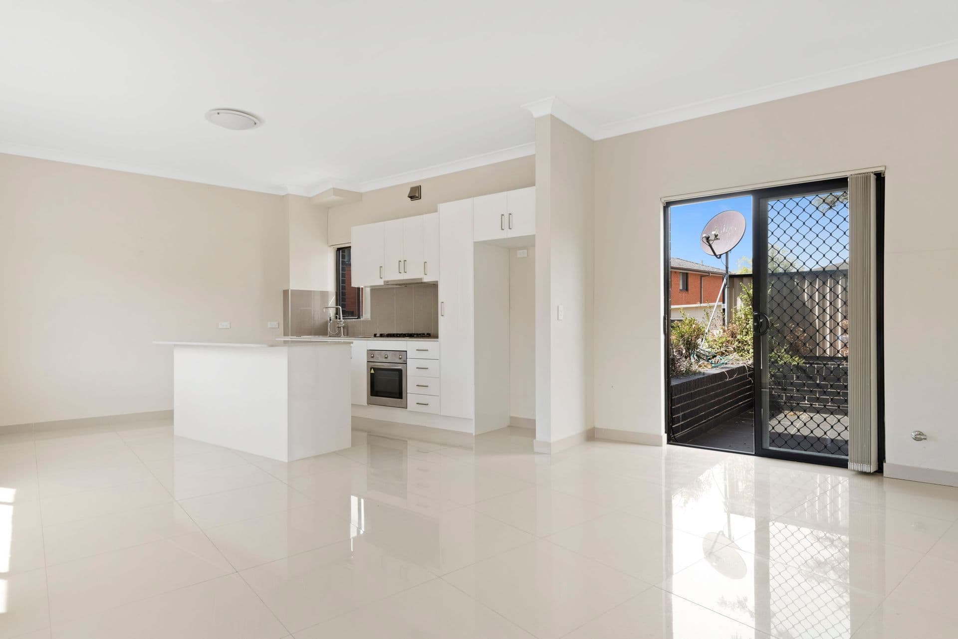 1/11 Wrentmore Street, Fairfield, NSW, 2165, Fairfield - Thumbnail 3