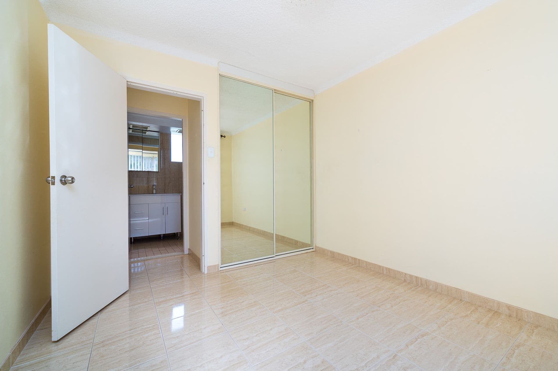 9/3 Lawson Street, Fairfield, NSW, 2165, Fairfield - Thumbnail 5
