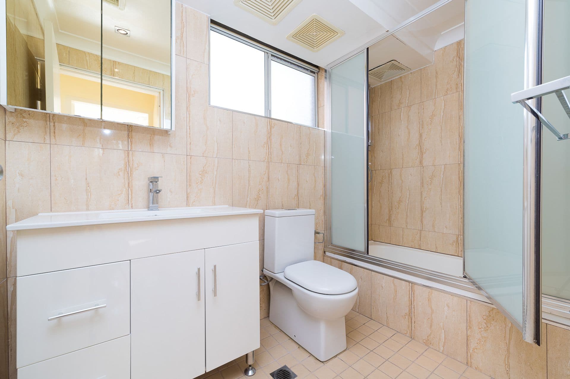 9/3 Lawson Street, Fairfield, NSW, 2165, Fairfield - Thumbnail 3