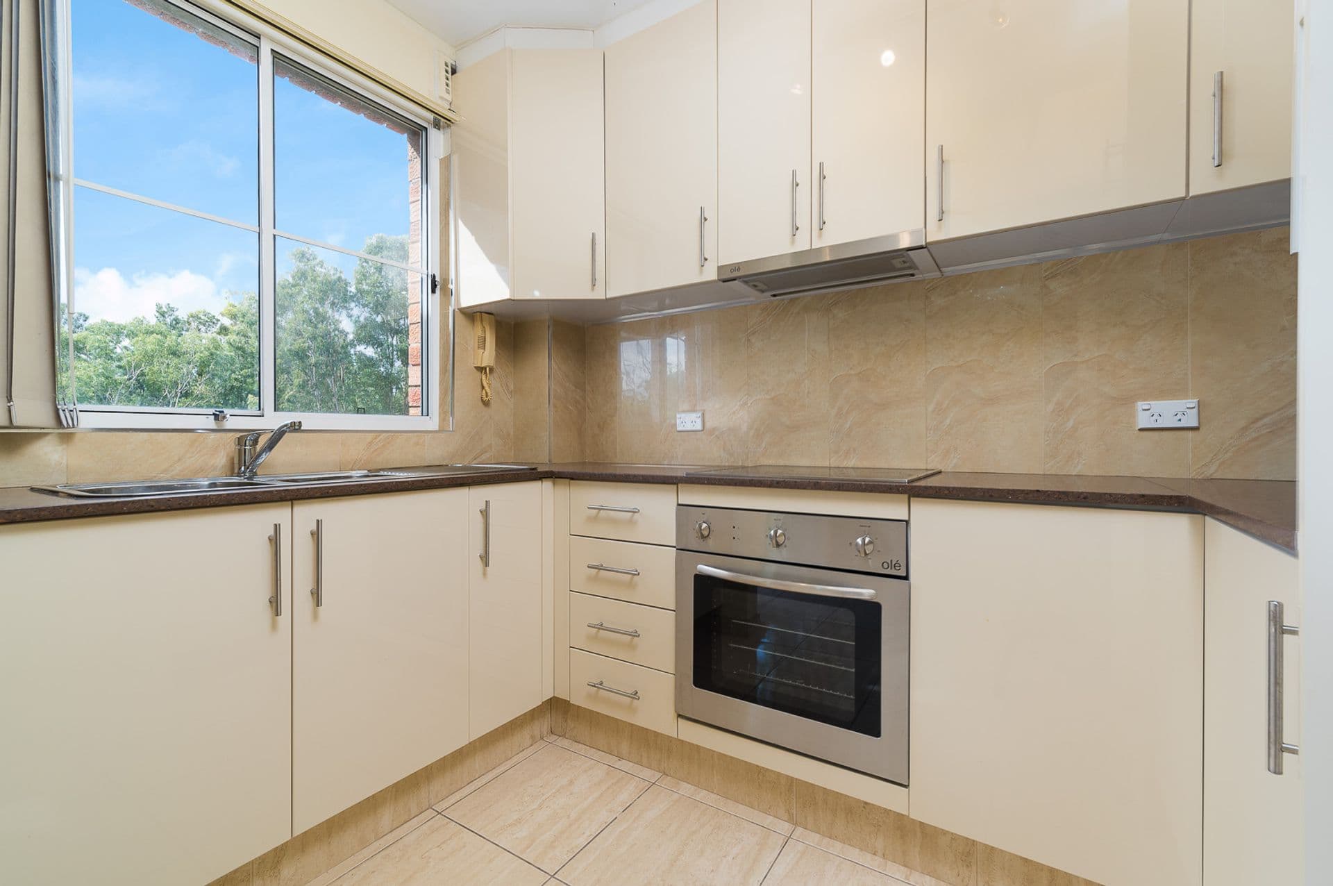 9/3 Lawson Street, Fairfield, NSW, 2165, Fairfield - Thumbnail 2