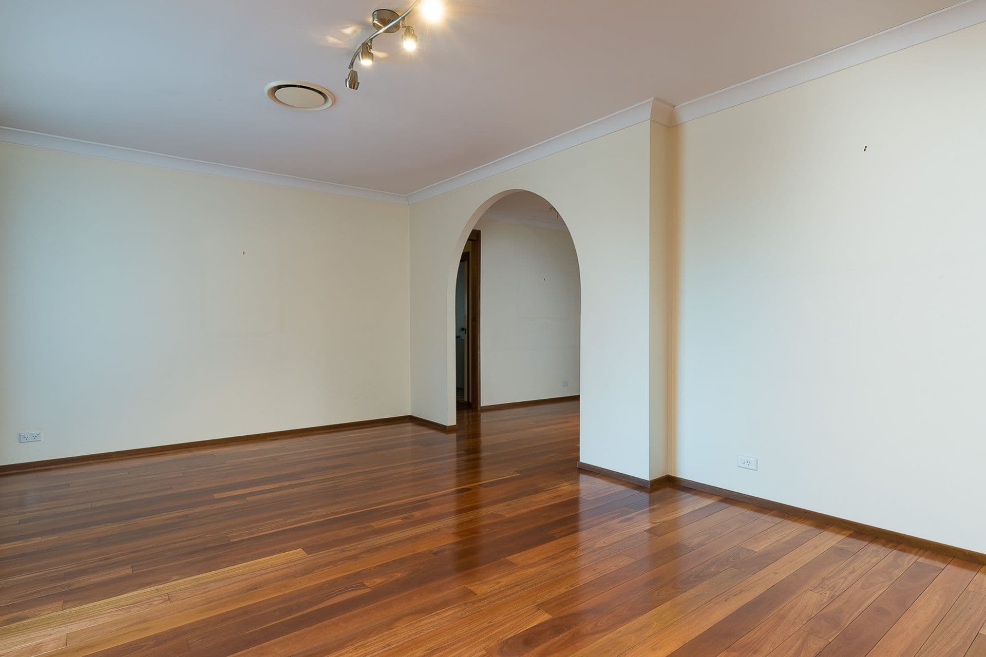 3 Mohawk Crescent, Greenfield Park, NSW, 2176, Greenfield Park - Thumbnail 5