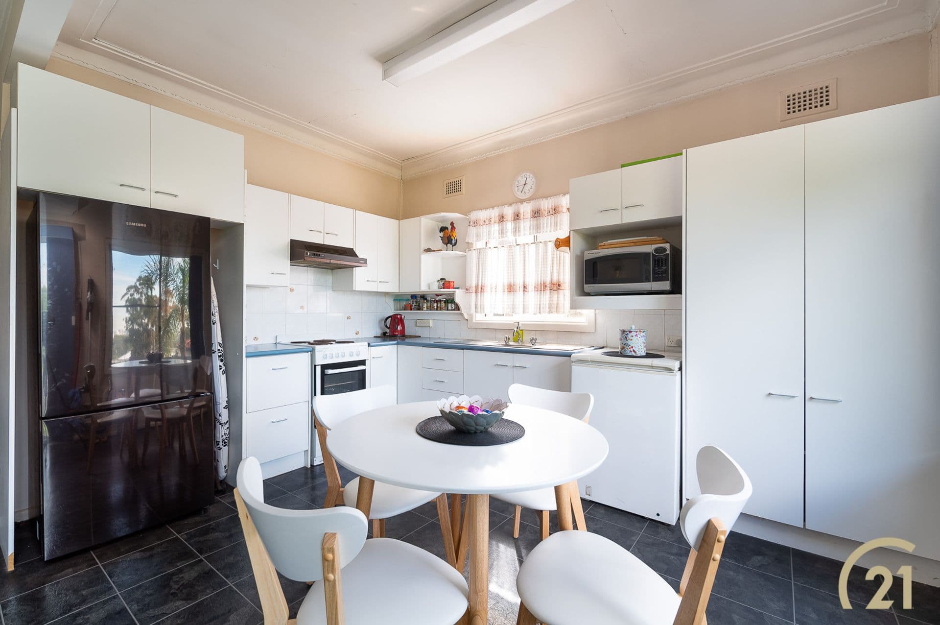 1/95-97 Ware Street, Fairfield, NSW, 2165, Mount Pritchard - Thumbnail 3