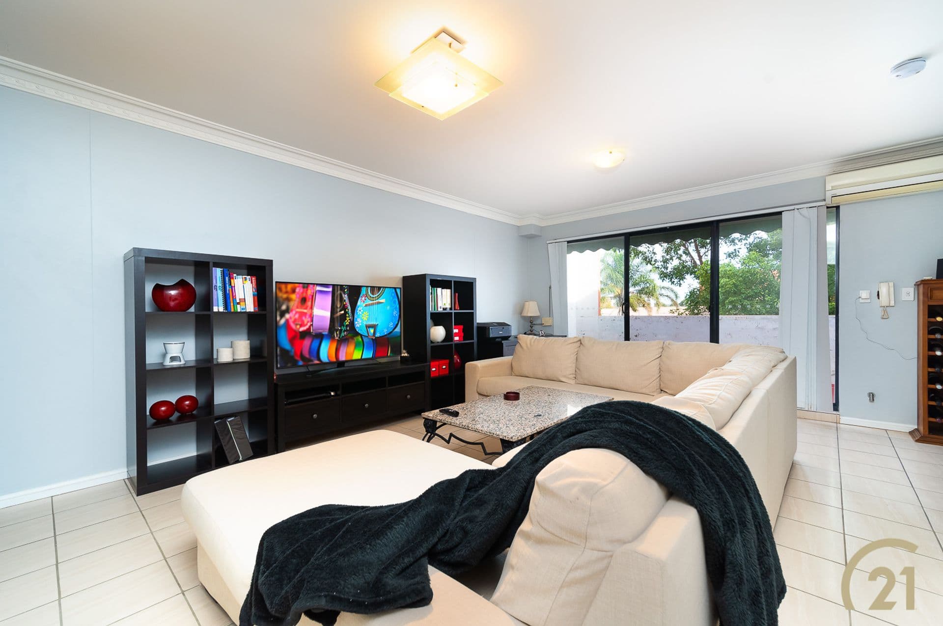 10/2 The Crescent, Fairfield, NSW, 2165, Fairfield - Thumbnail 2