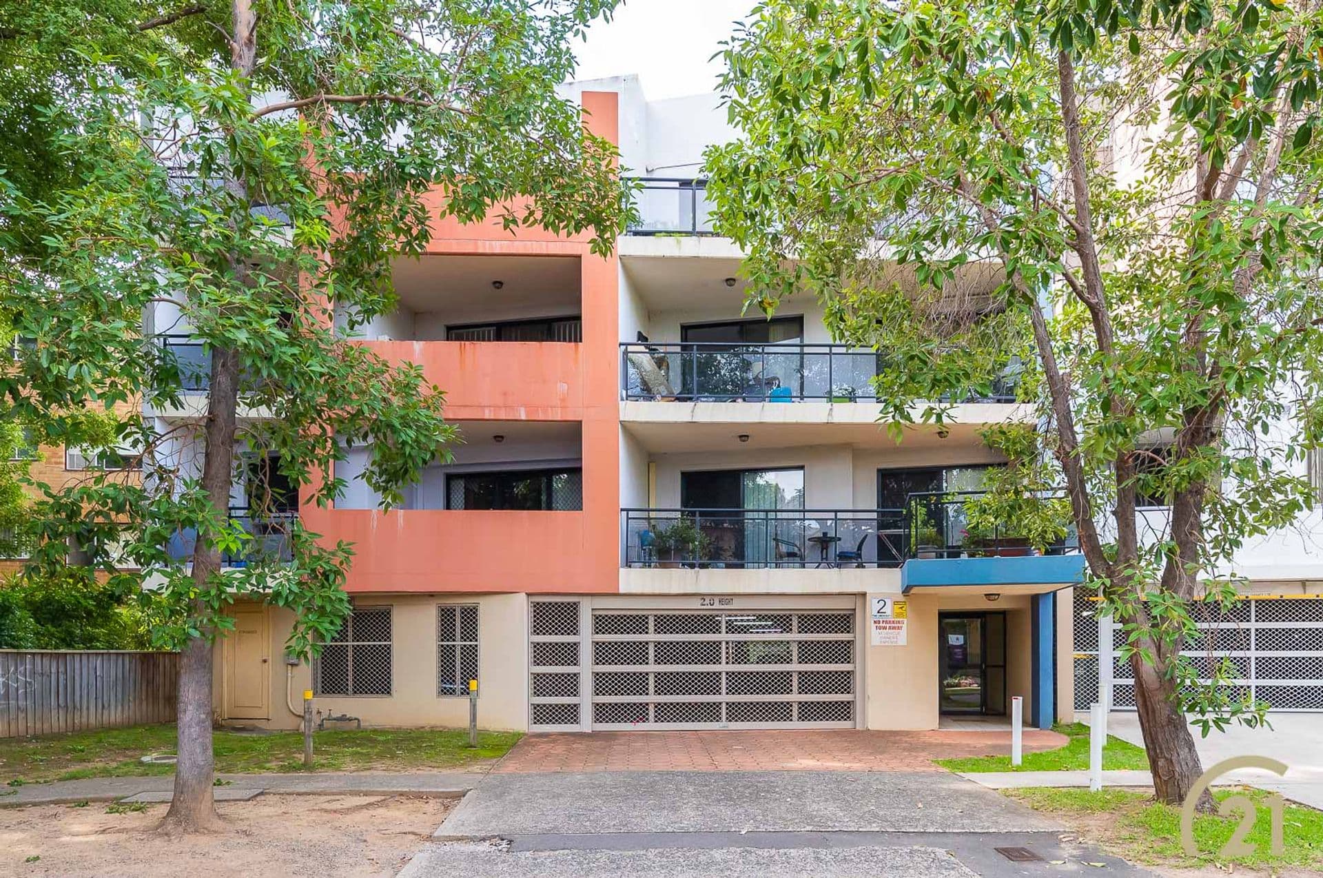 10/2 The Crescent, Fairfield, NSW, 2165, Fairfield - Image 1